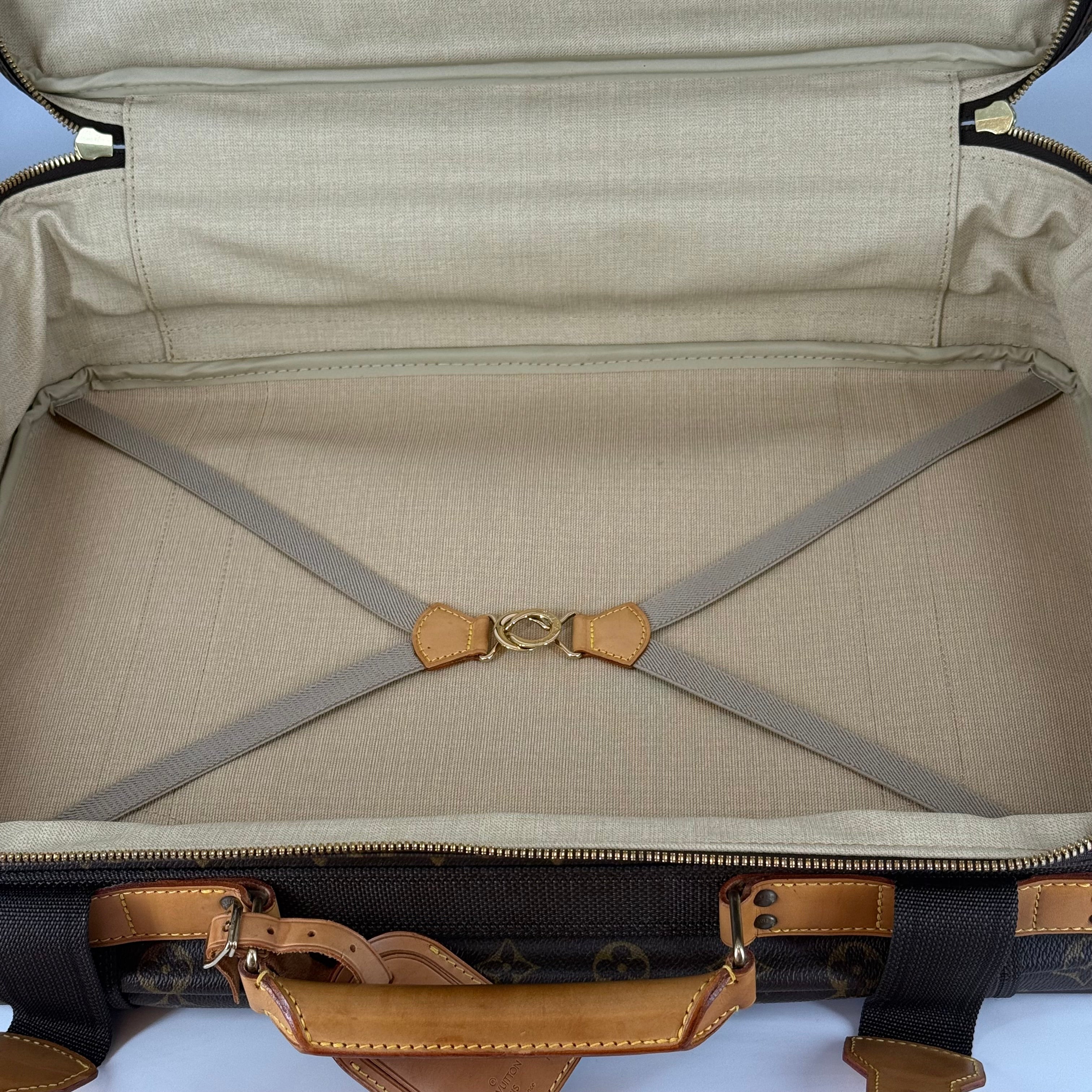 Satellite 53 Suitcase