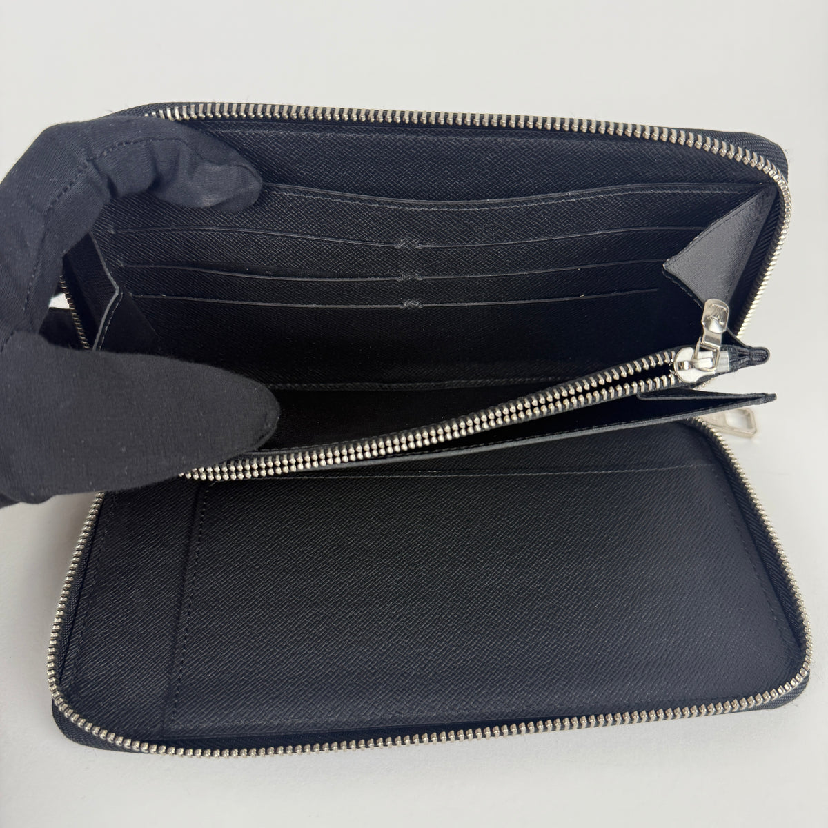 Zippy Organizer Wallet — Black Epi Leather — Silver Hardware