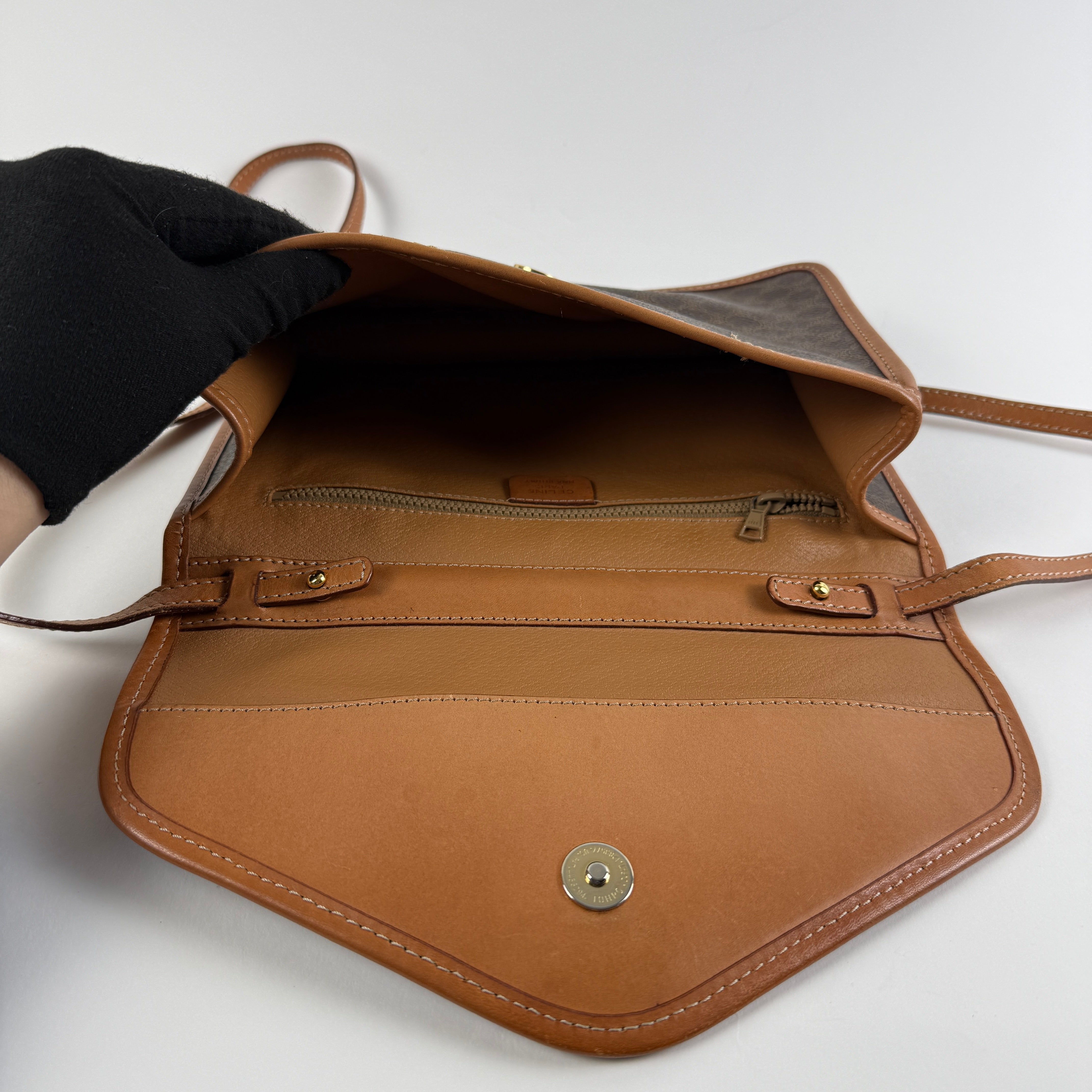 CROSSBODY MACADAM