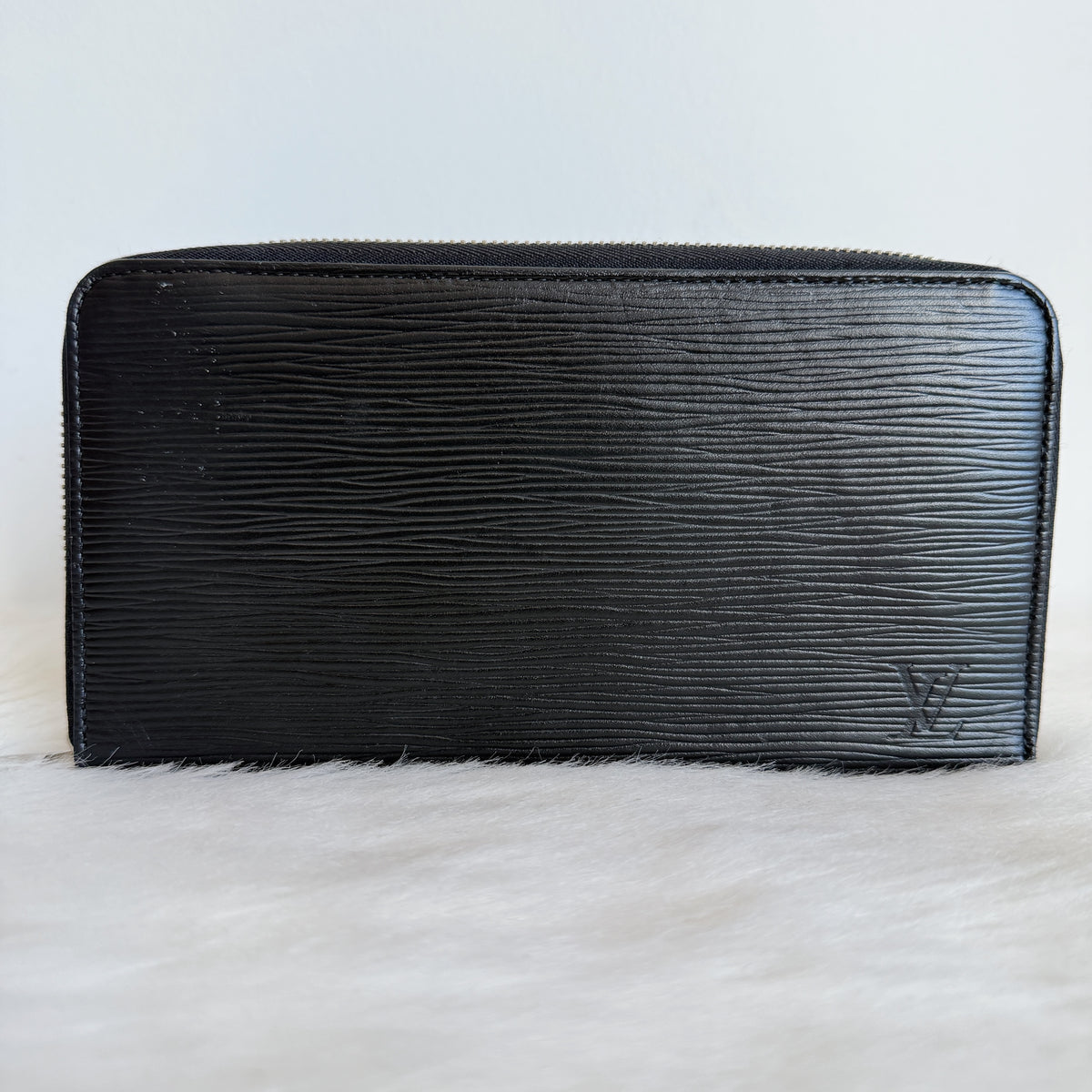 Zippy Organizer Wallet — Black Epi Leather — Silver Hardware
