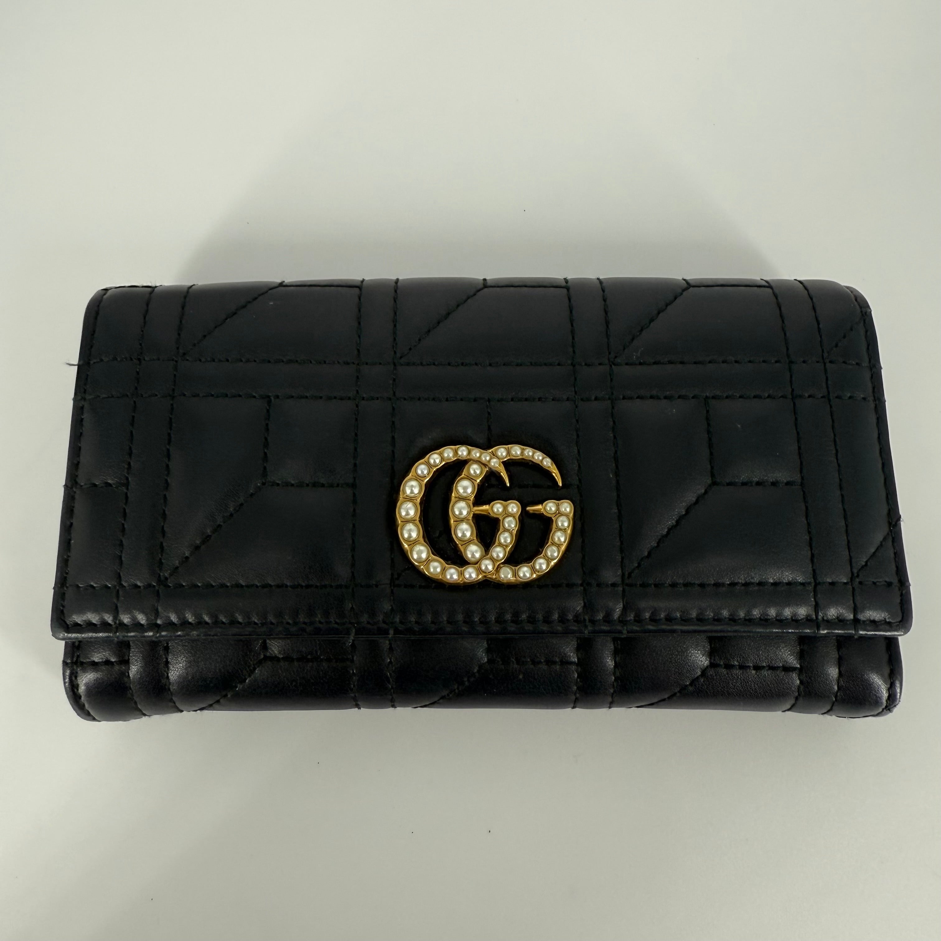 GG Marmont Matelassé Pearl Logo Wallet