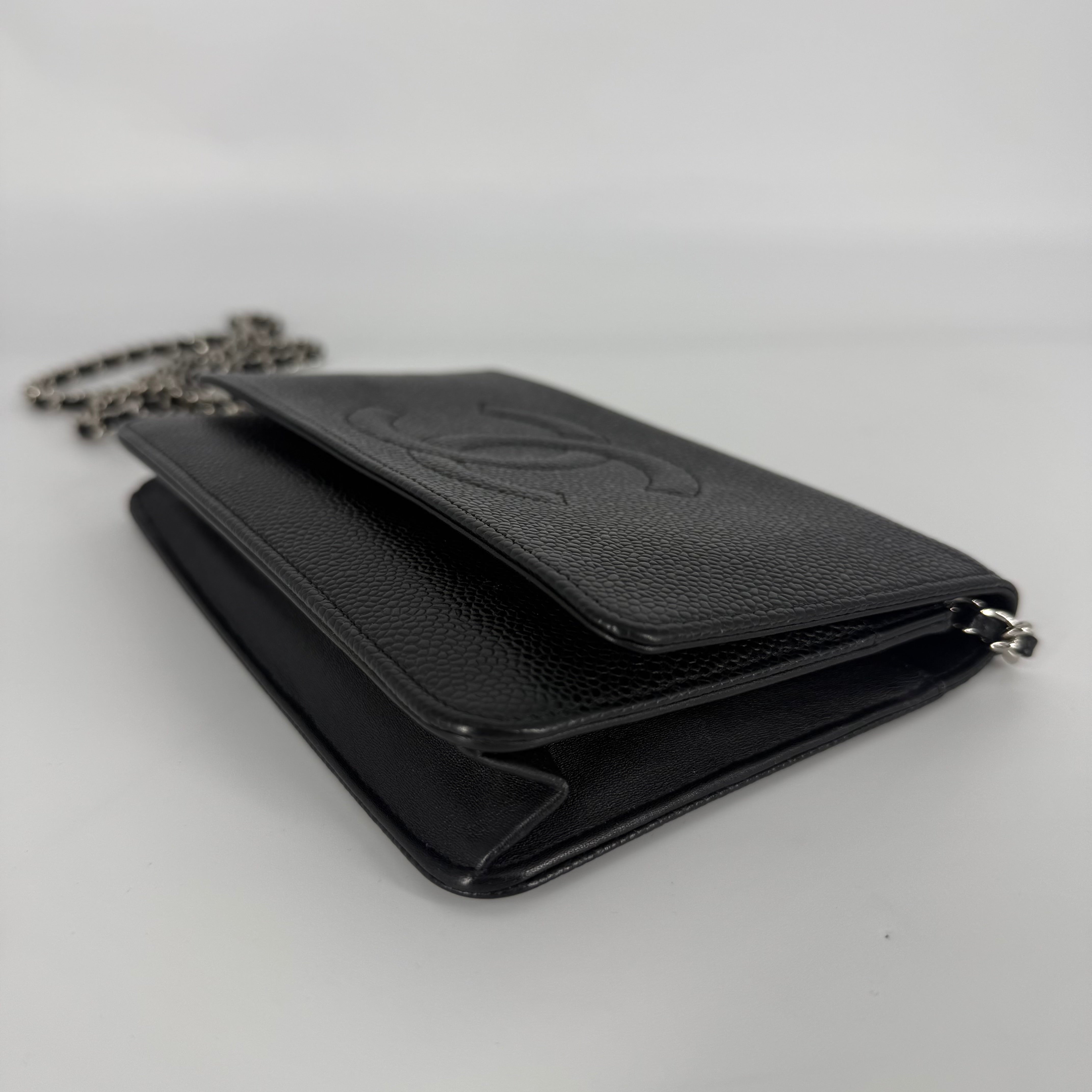 Classic Wallet on Chain (WOC) Black Caviar Leather