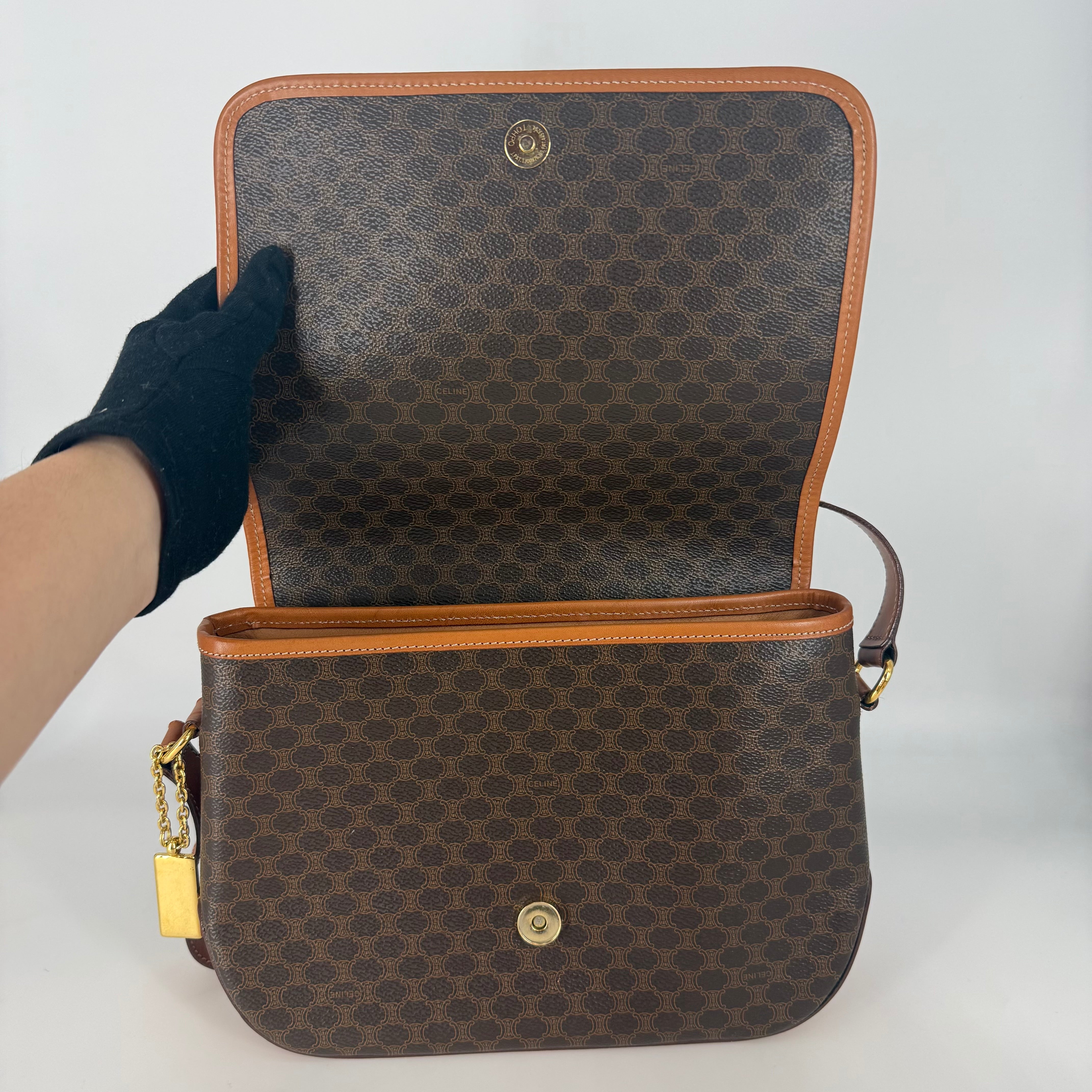 Macadam Crossbody