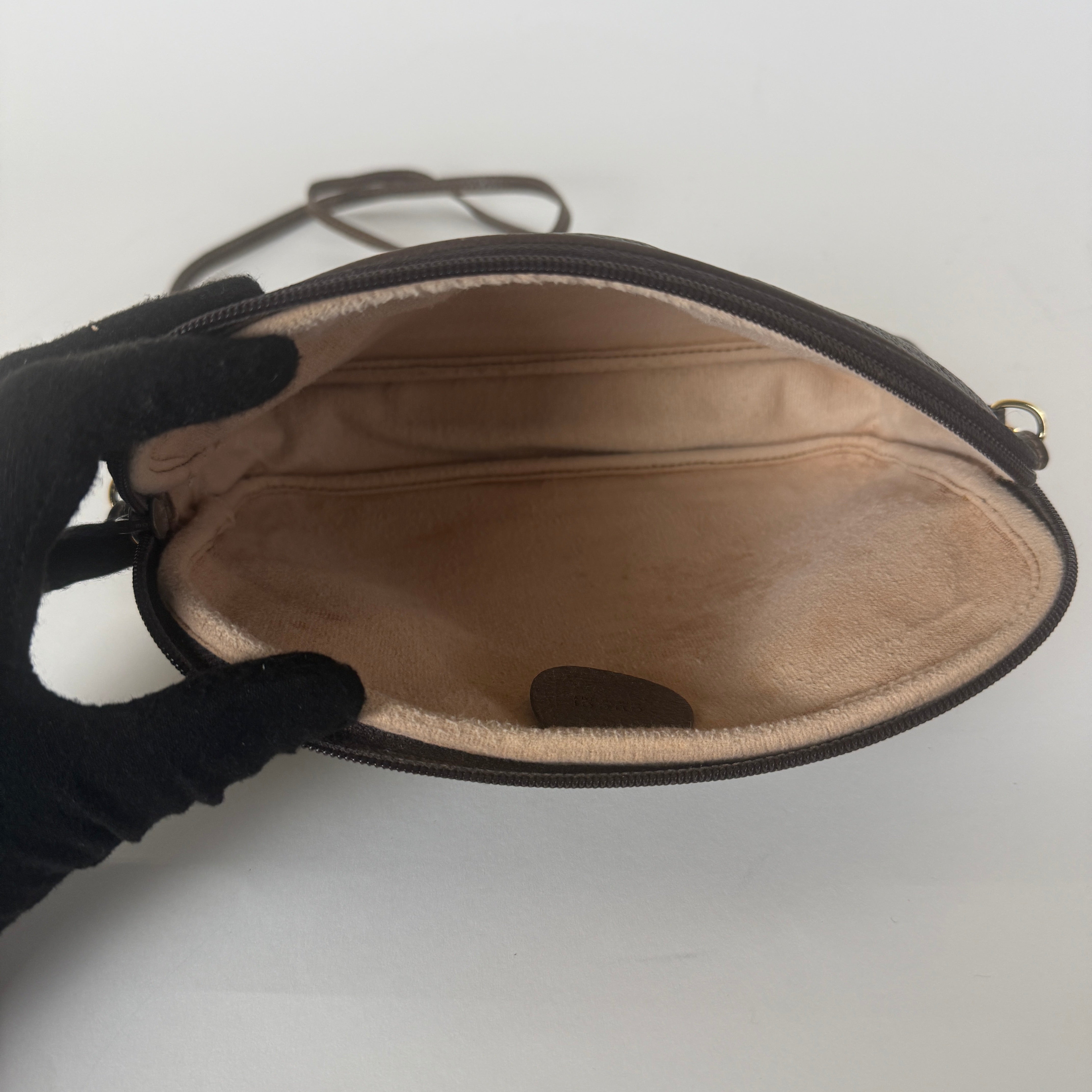 Vintage GG Supreme Crossbody Bag