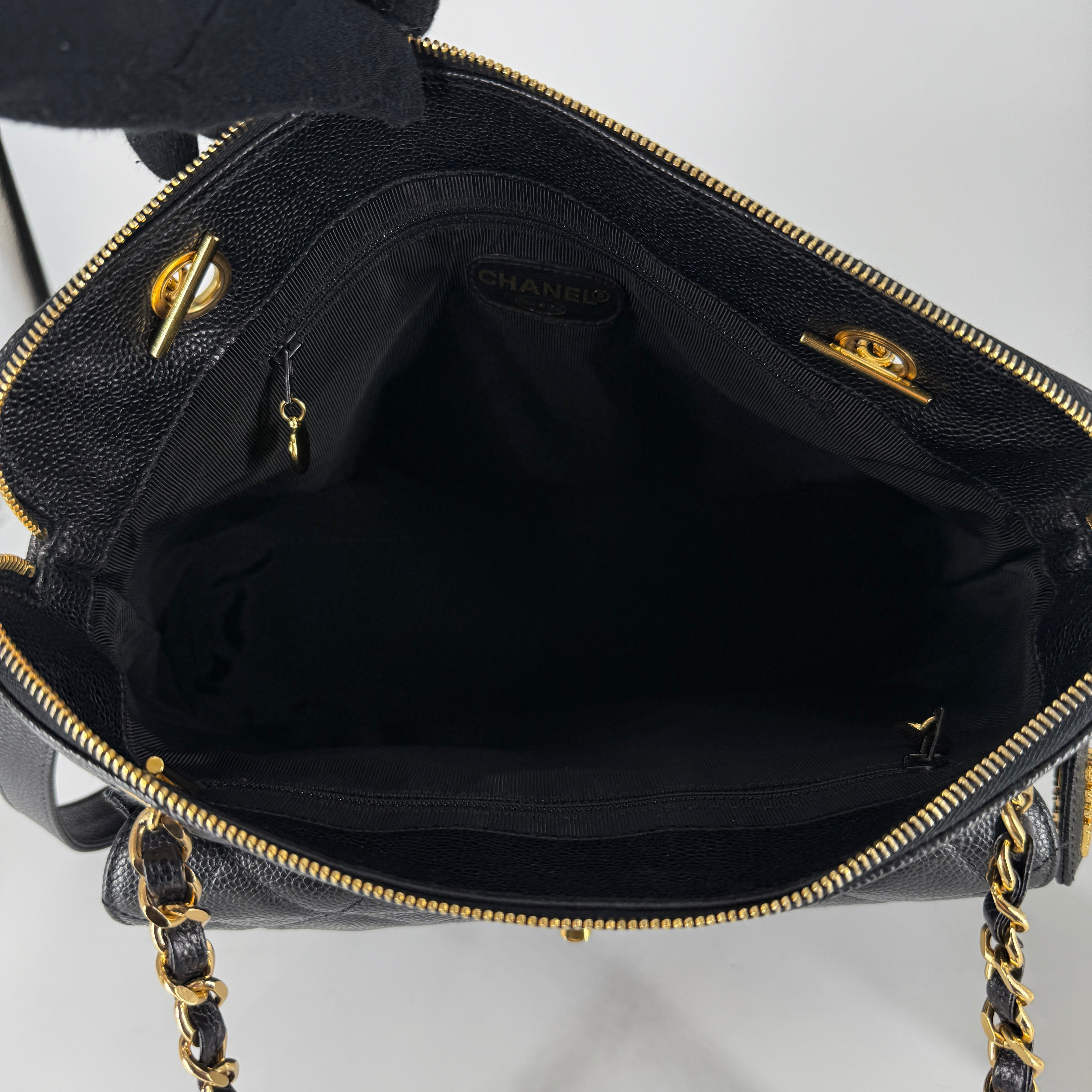 Quilted Caviar Tote Bag – Black