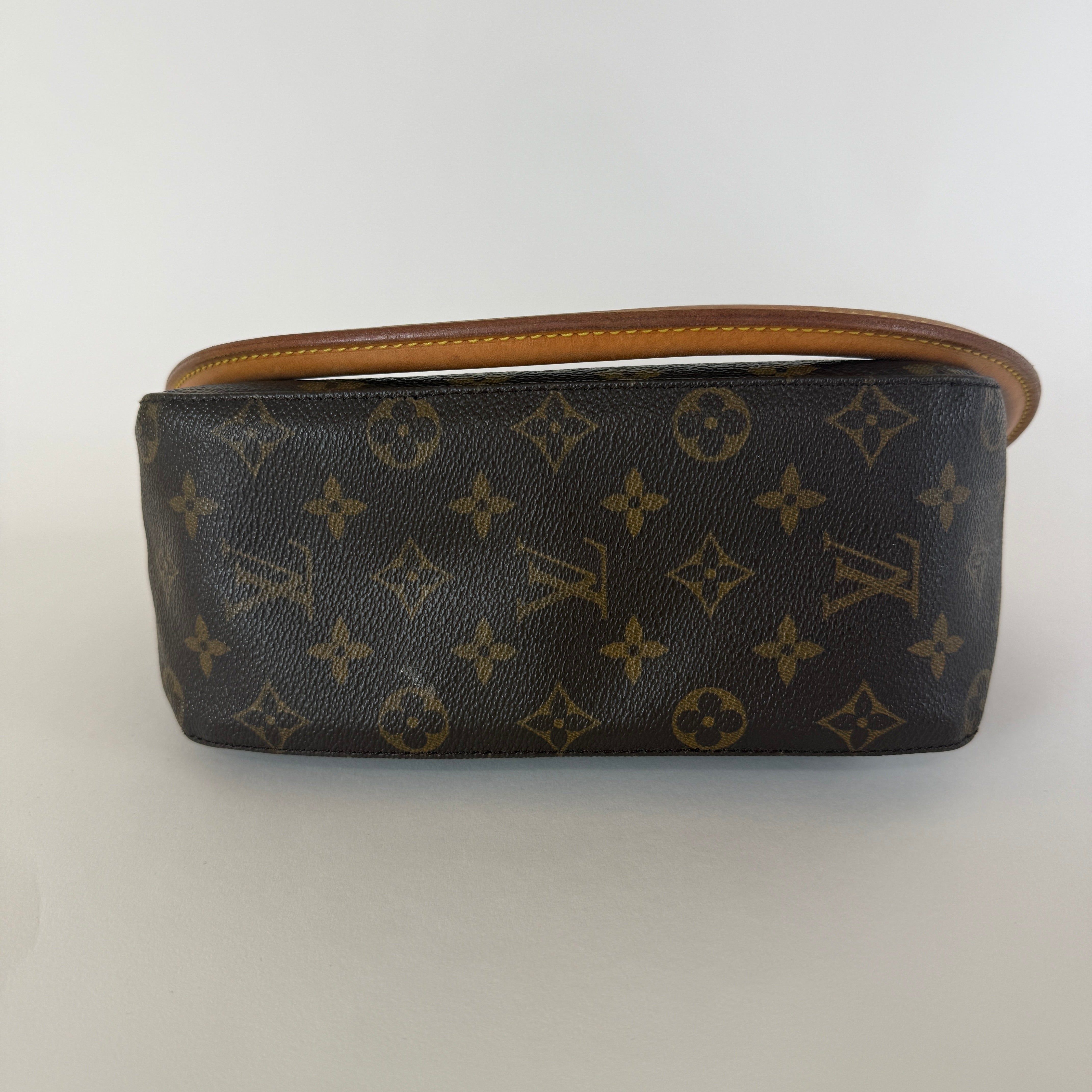 Looping MM — Monogram Canvas
