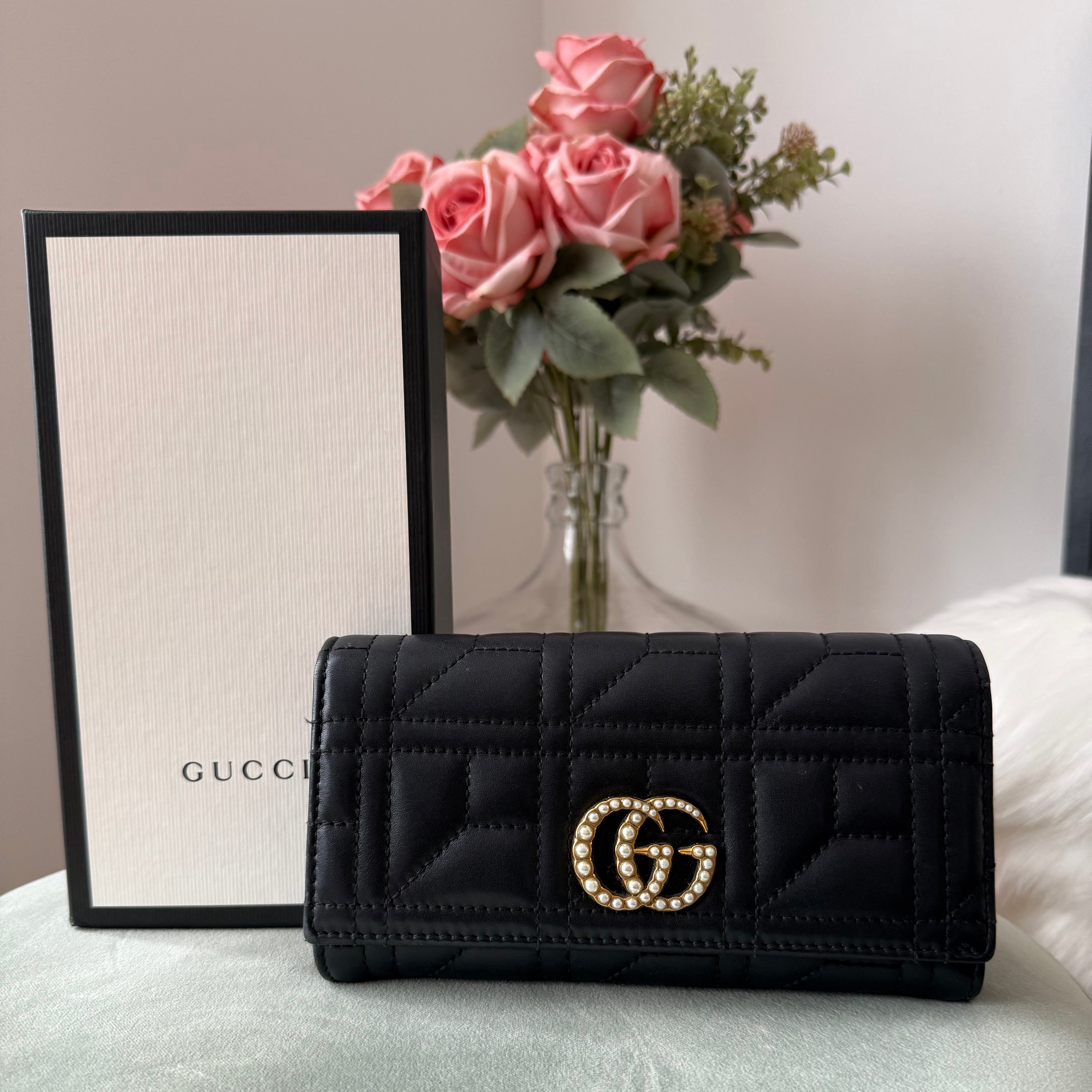 GG Marmont Matelassé Pearl Logo Wallet