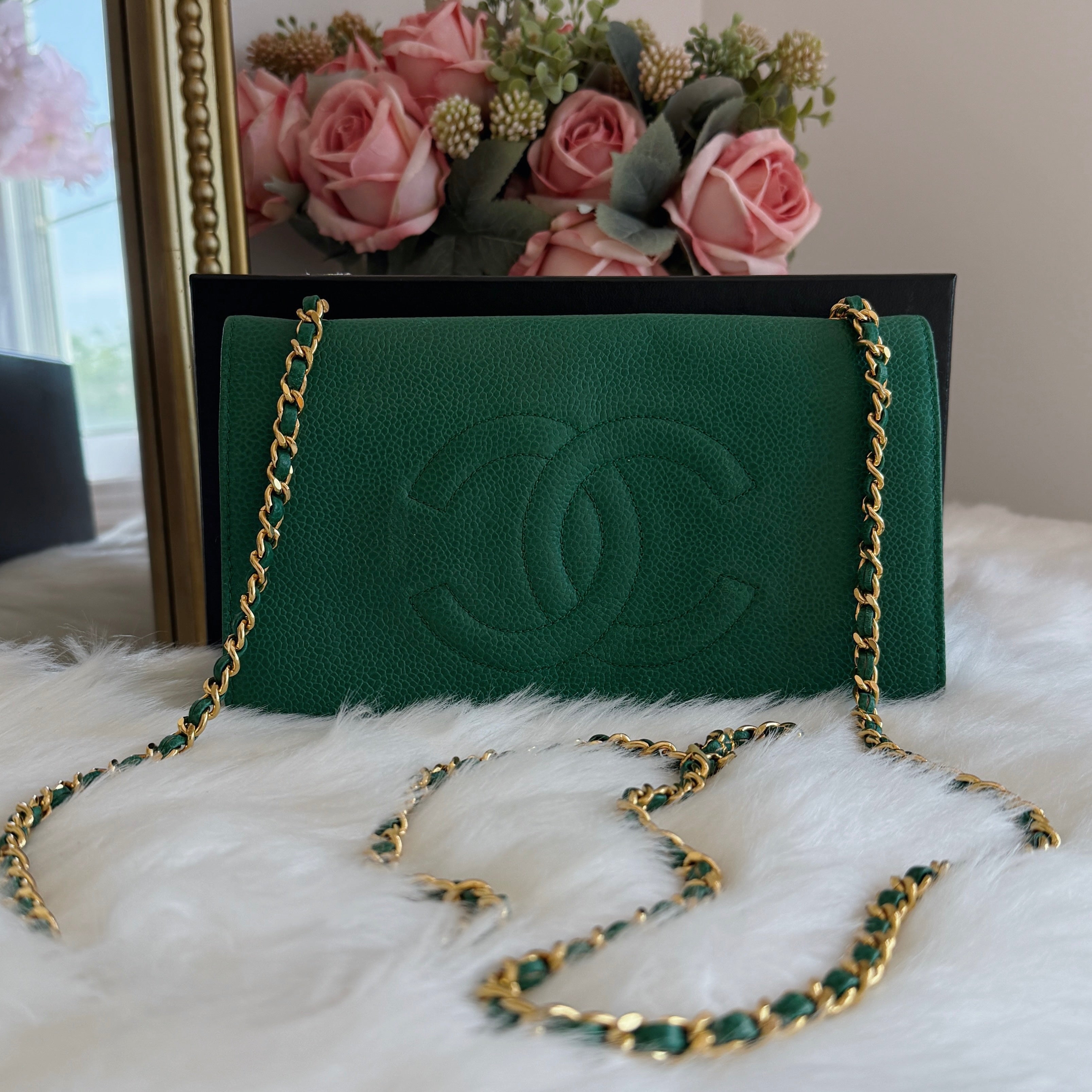 Vintage Caviar Wallet on Chain — 24K Gold