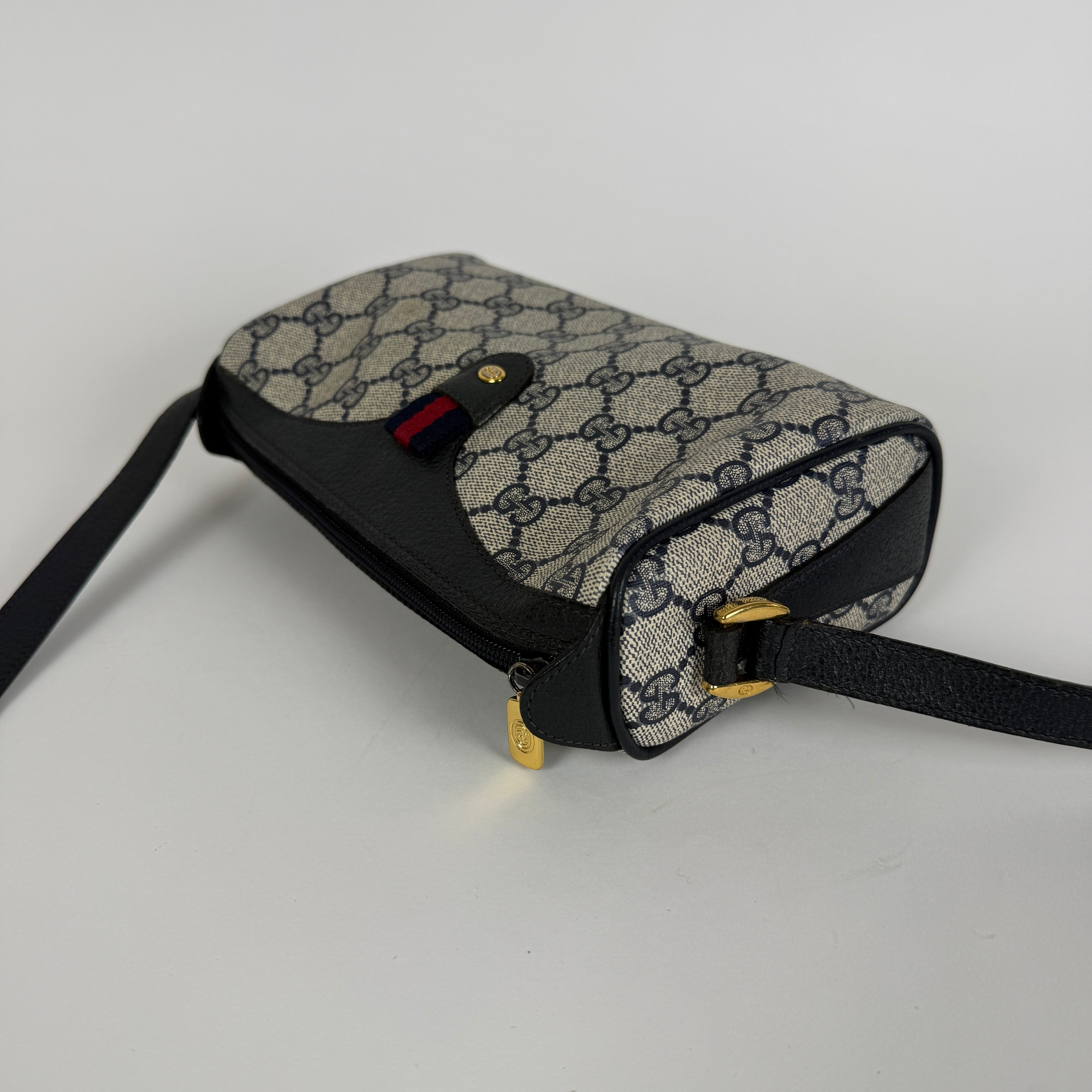 GG Supreme Crossbody Bag