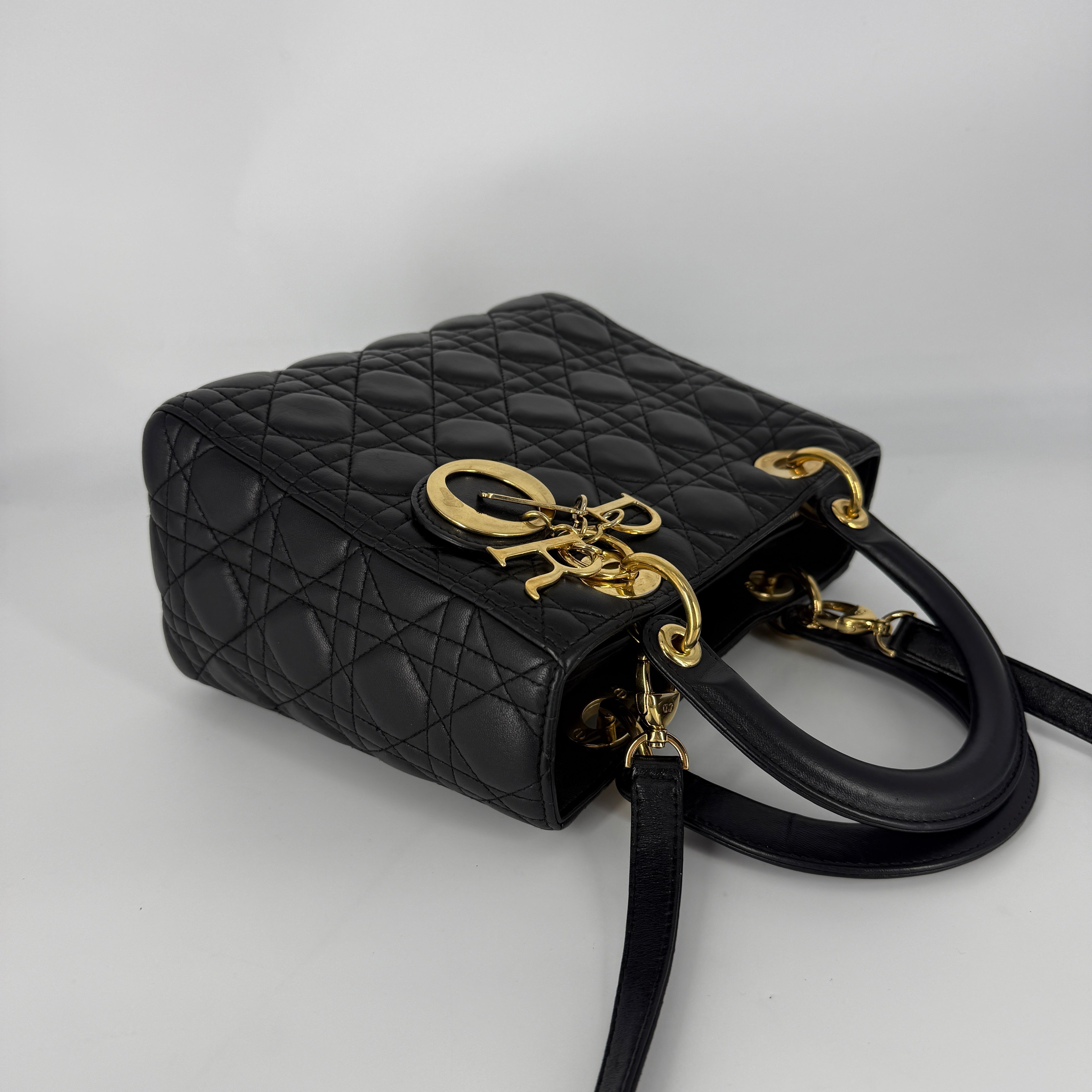 LADY DIOR Black Cannage Médium