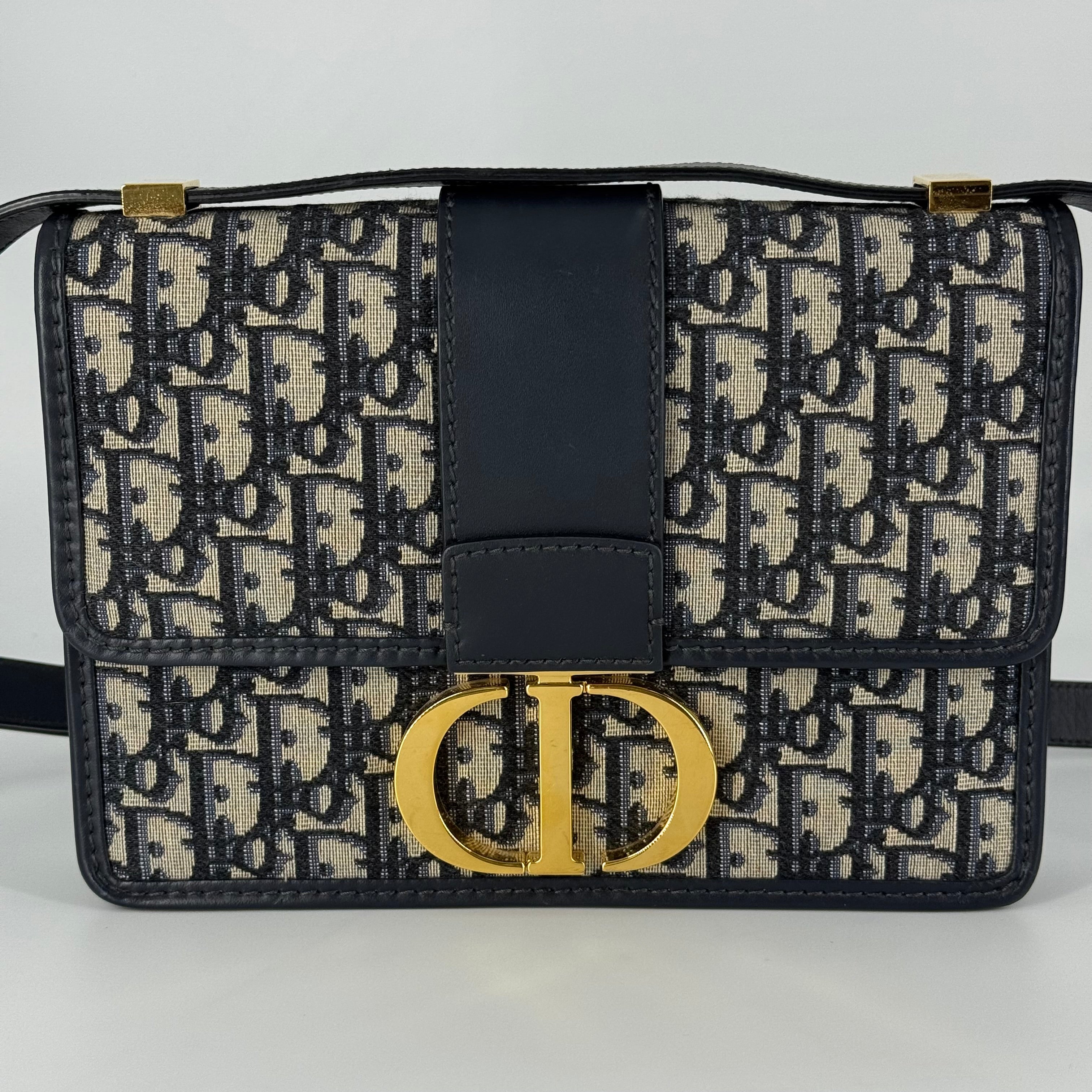 Montaigne 30 Navy Blue