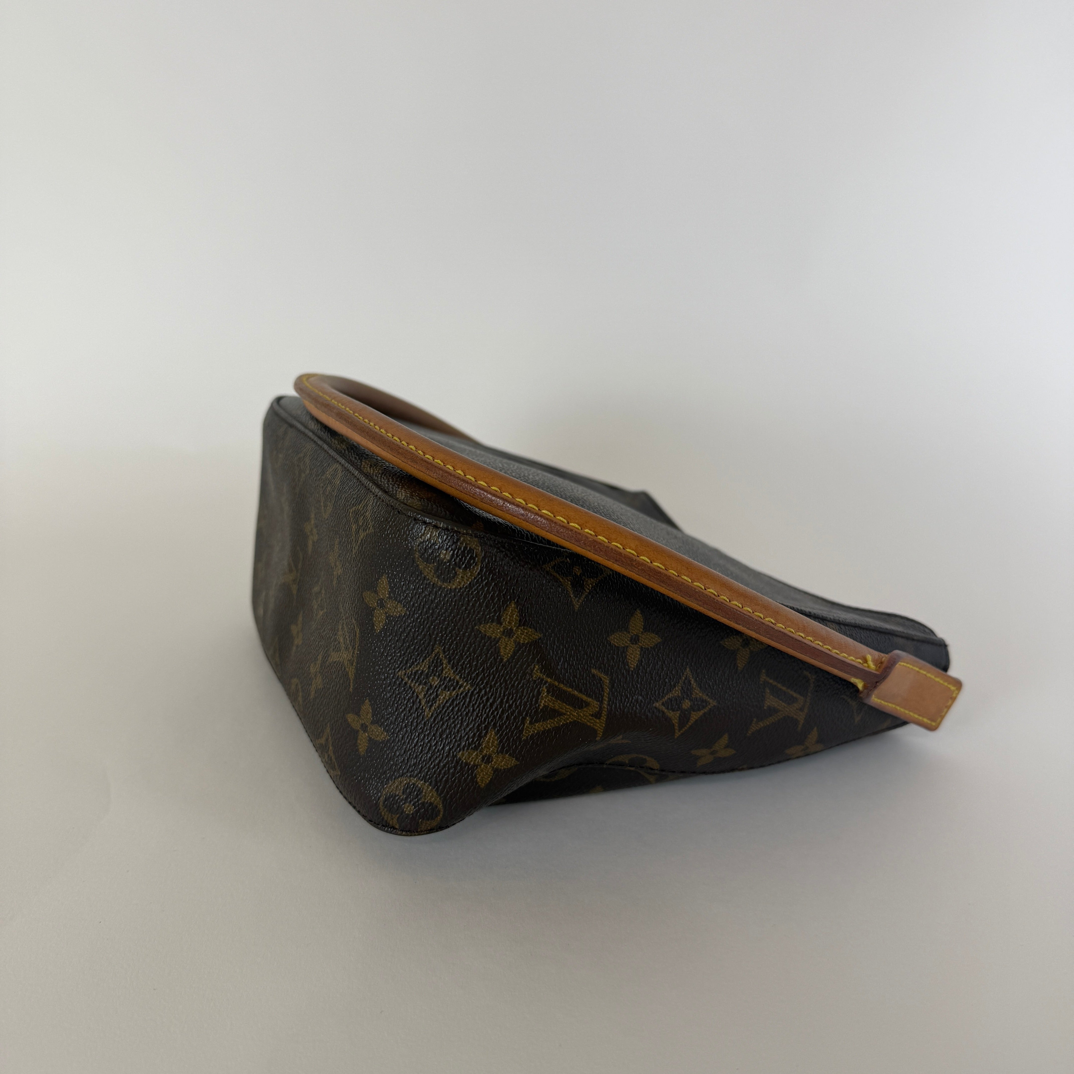 Looping MM — Monogram Canvas