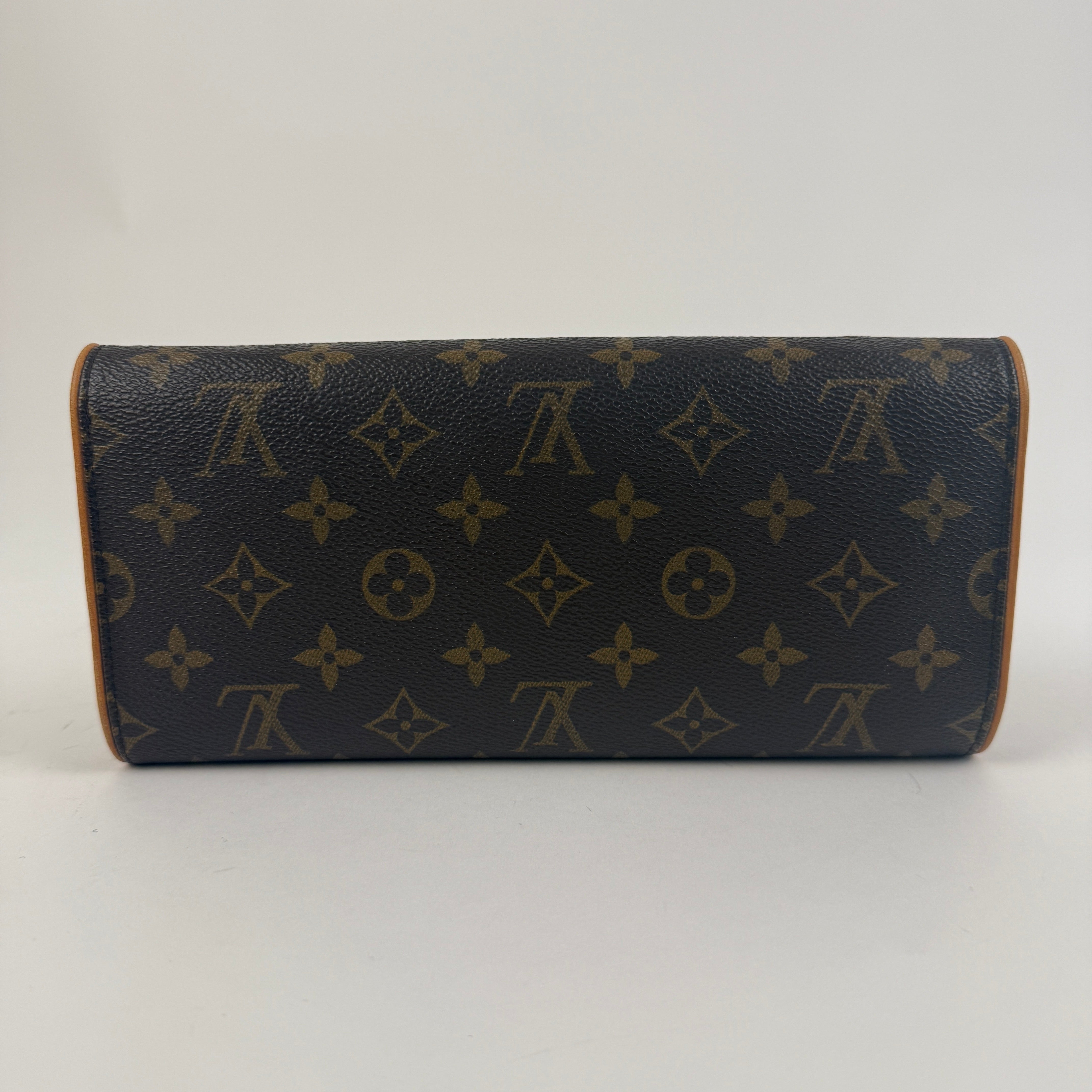 Twin GM Crossbody