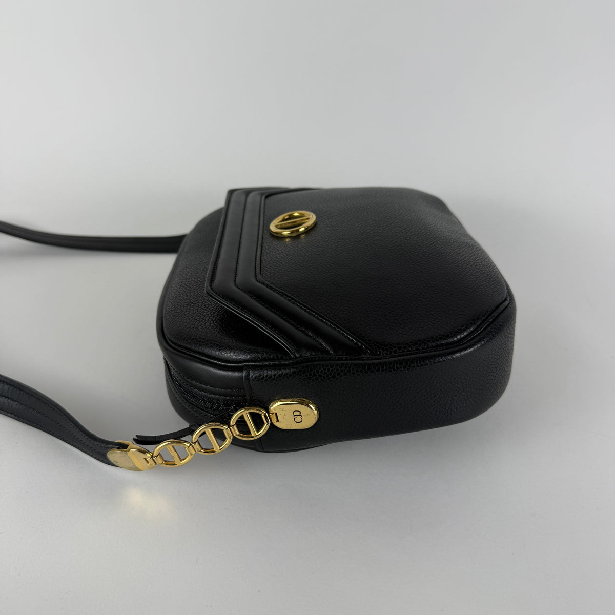 Vintage — Black Grained Leather — Gold-Tone Hardware