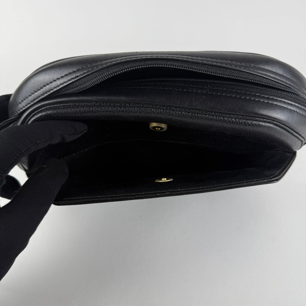 Vintage — Black Grained Leather — Gold-Tone Hardware