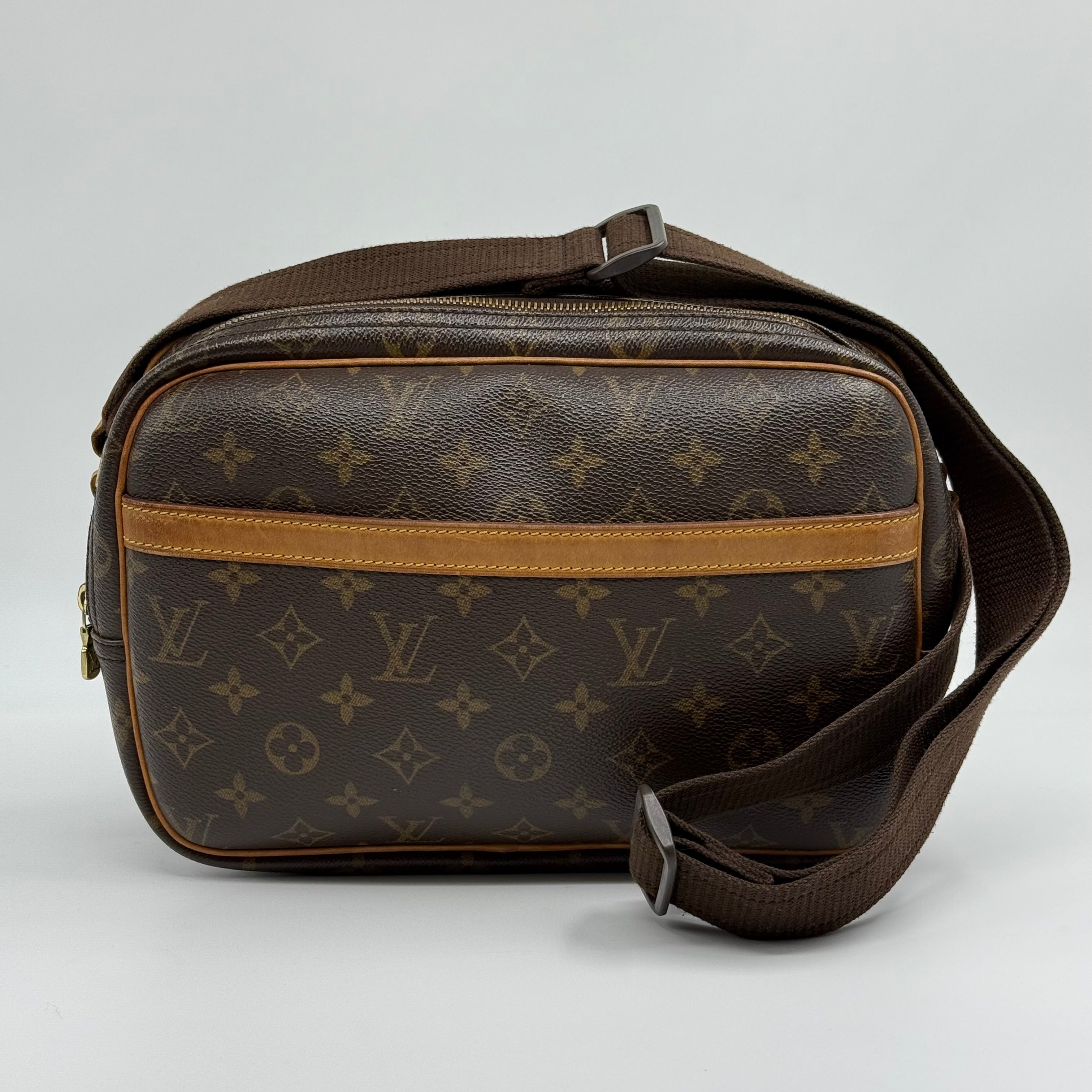 Reporter GM Crossbody Bag