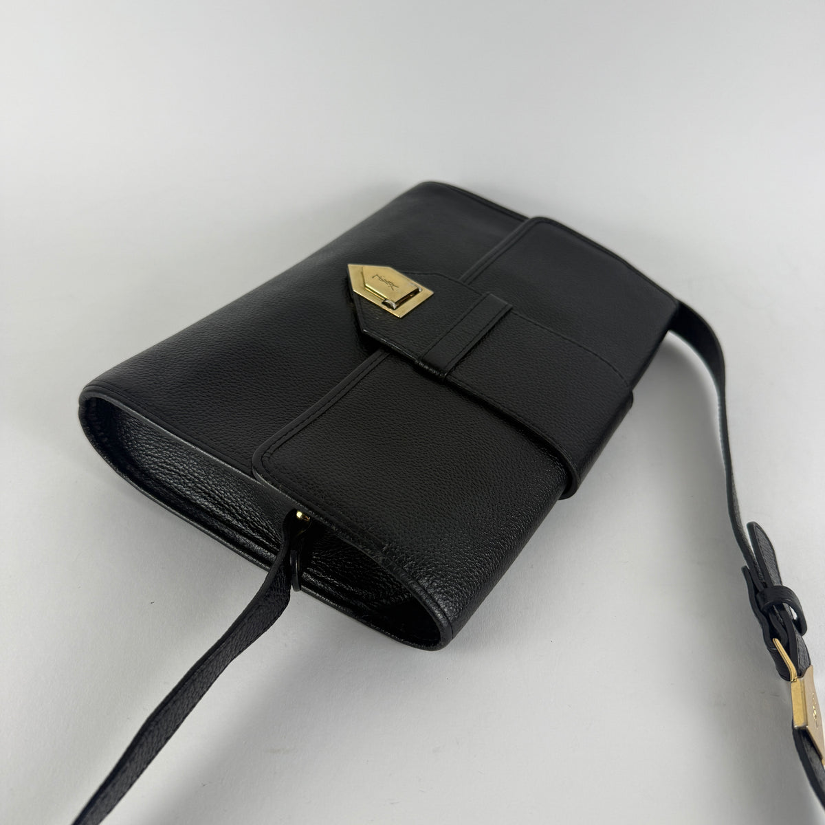 Vintage Crossbody Bag — Black Grained Leather