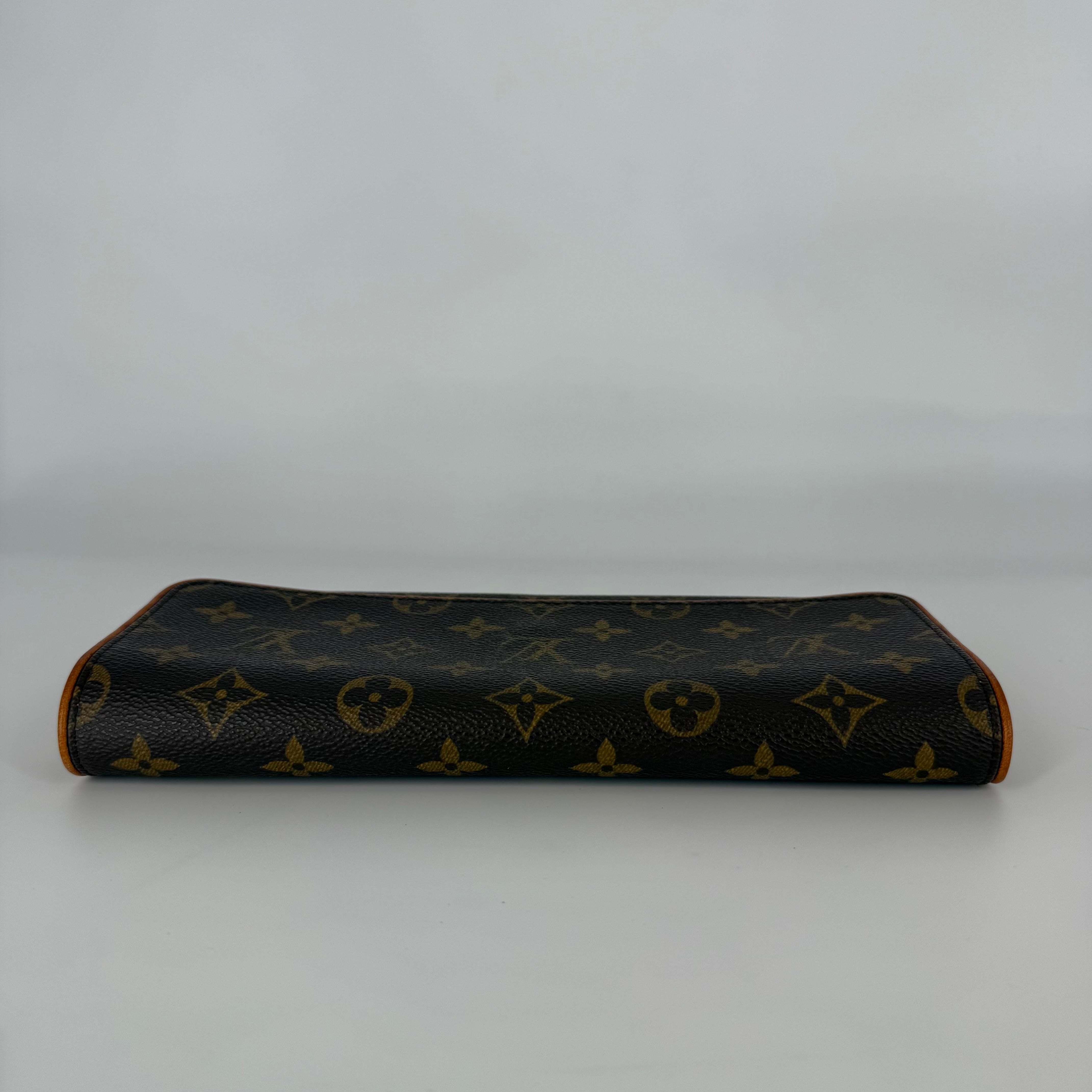 Monogram Pochette Twin GM