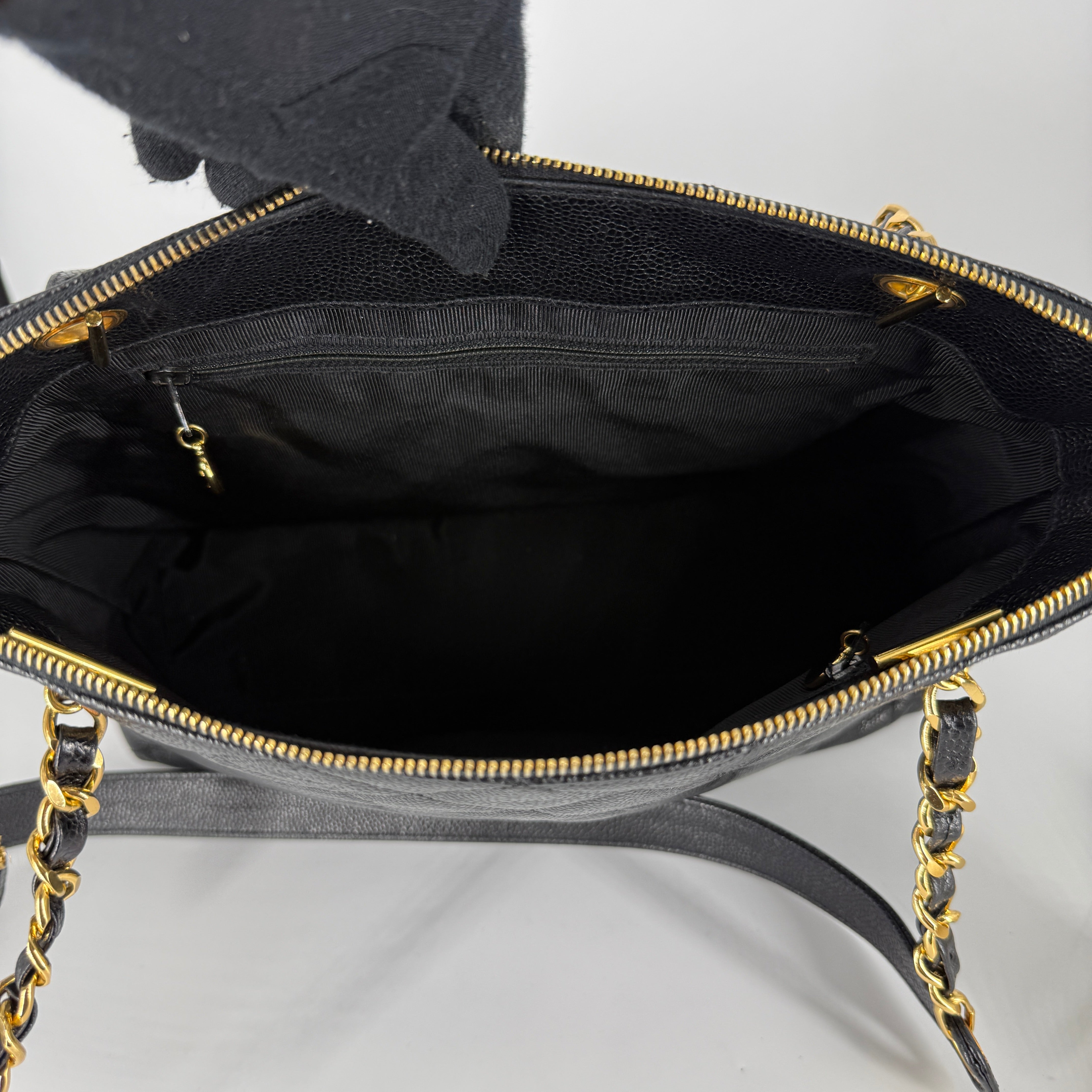 Quilted Caviar Tote Bag – Black