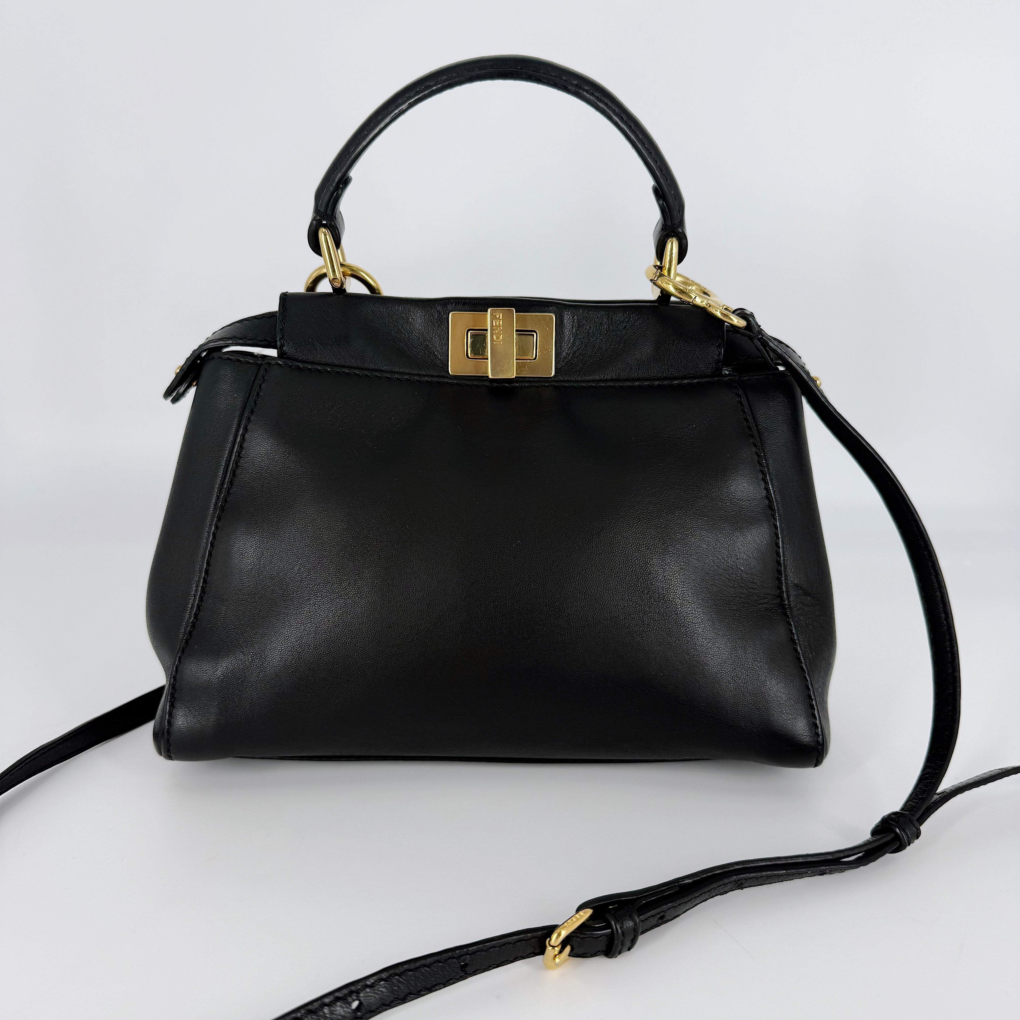 Peekaboo Mini – Black Leather