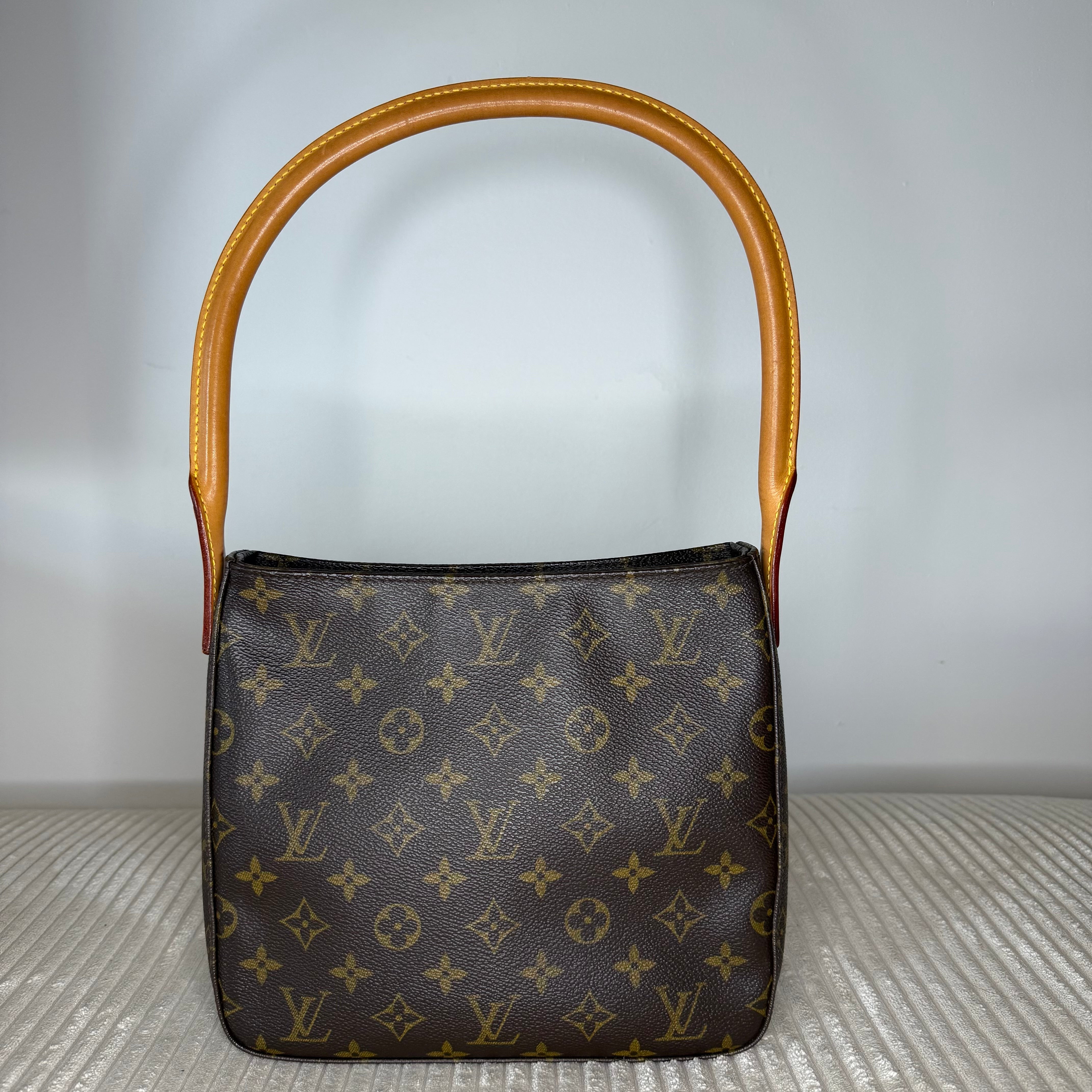 Monogram Looping MM