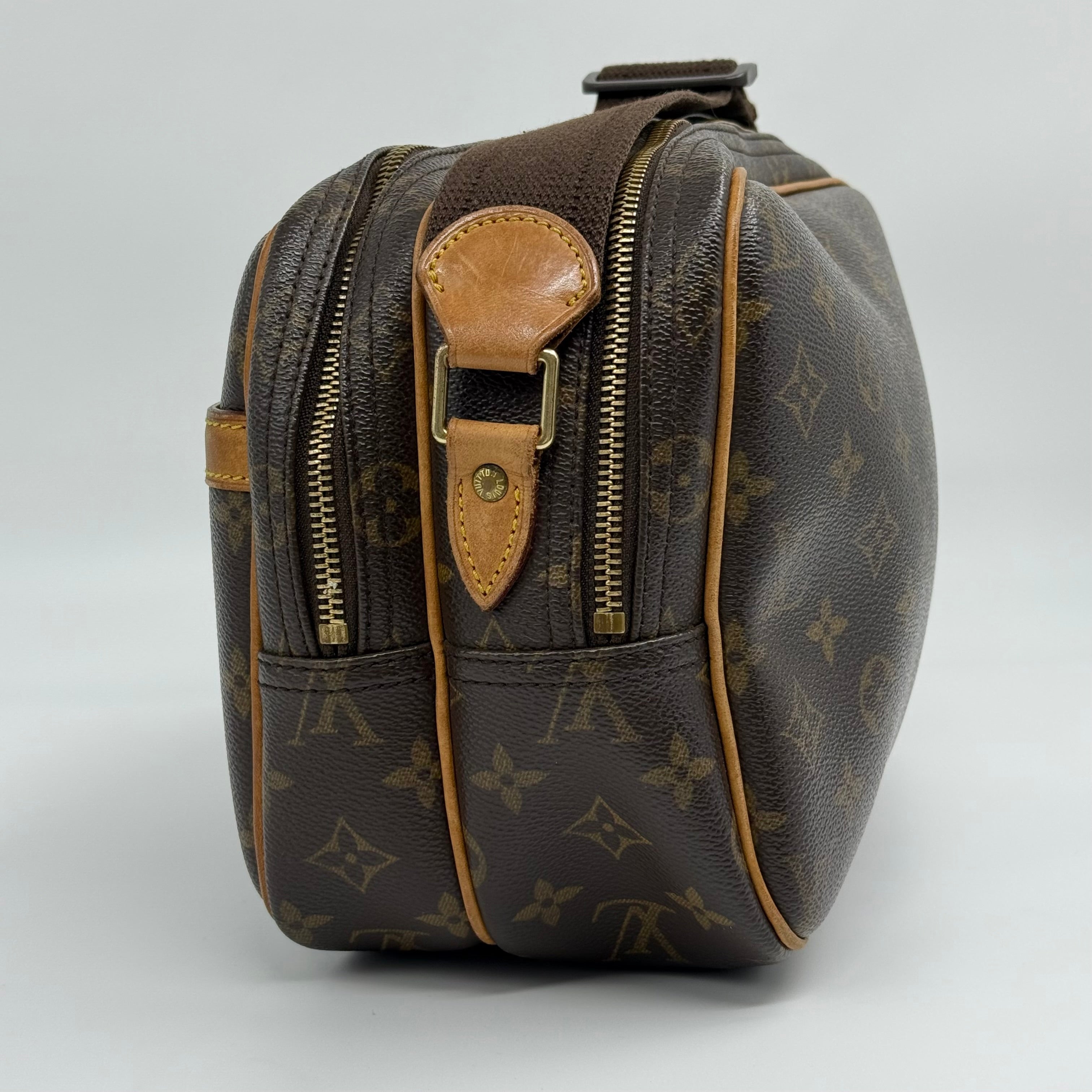 Reporter GM Crossbody Bag