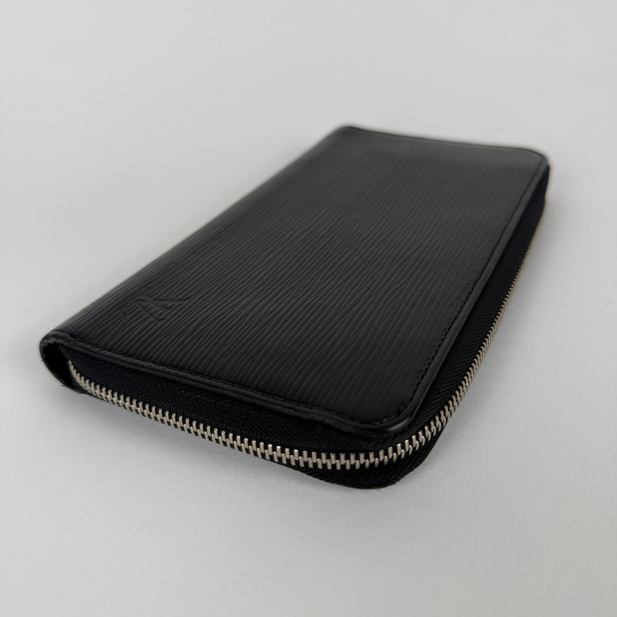 Zippy Organizer Wallet — Black Epi Leather — Silver Hardware