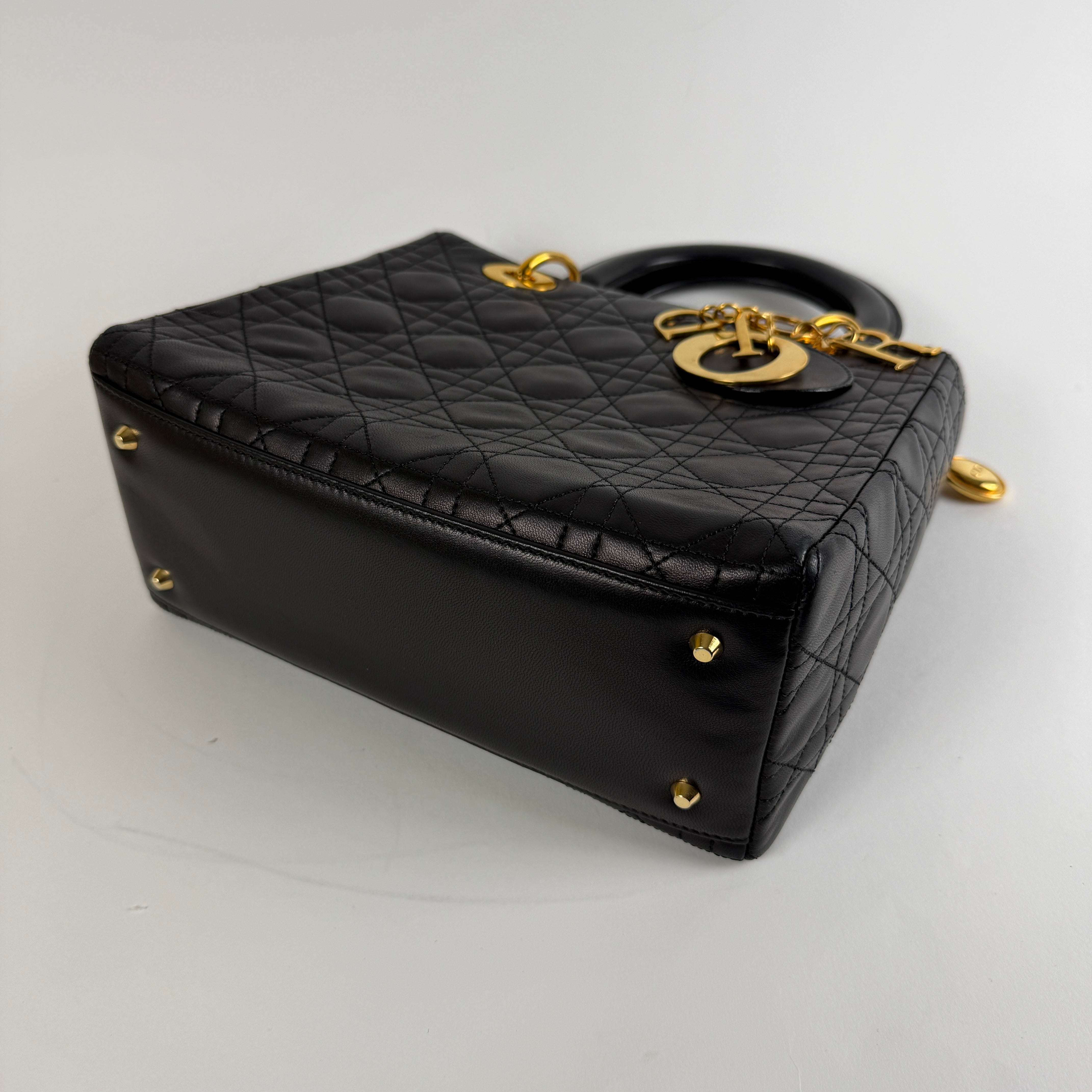 LADY DIOR MÉDIUM BLACK