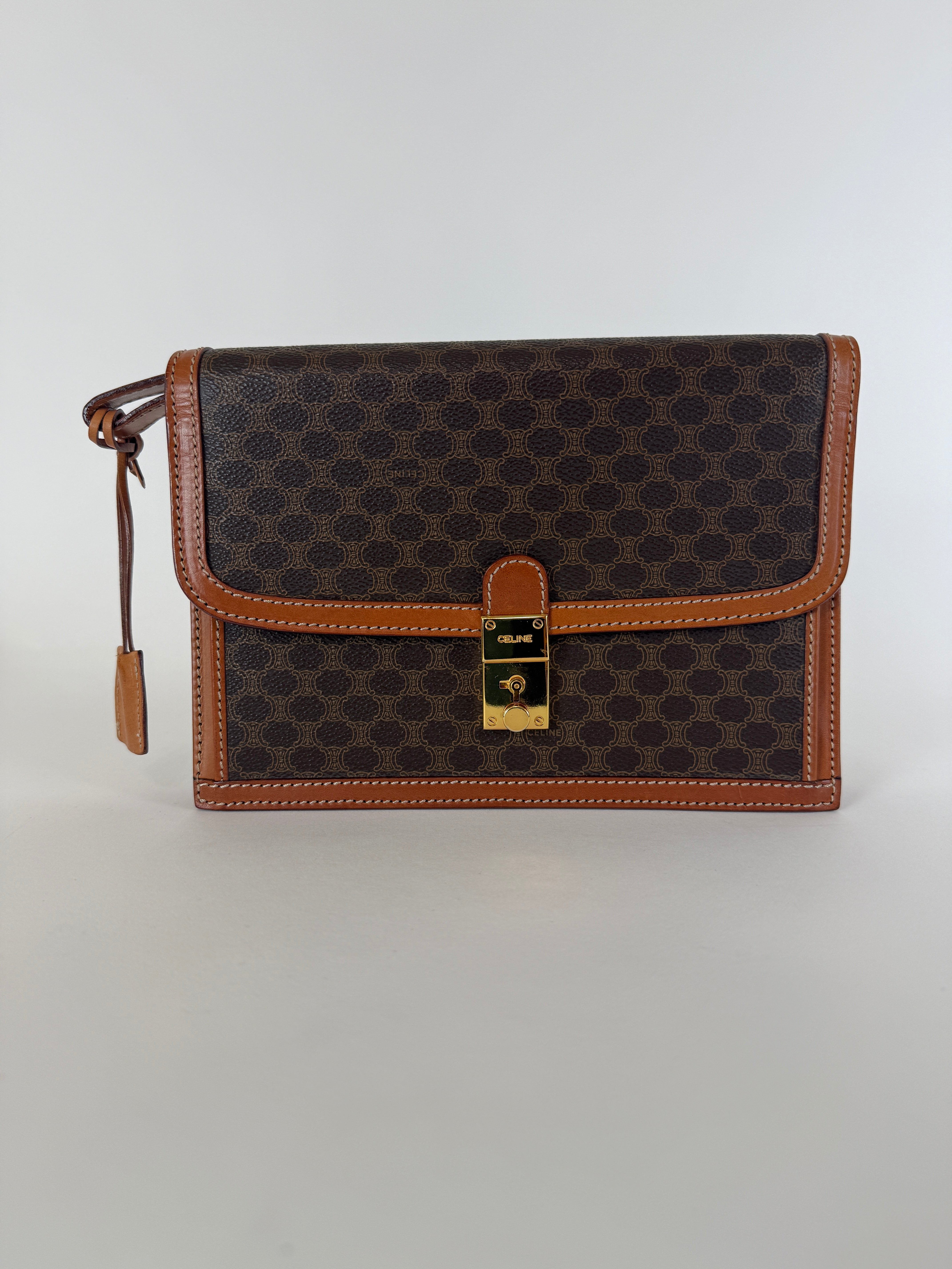 Macadam Clutch — Triomphe Canvas