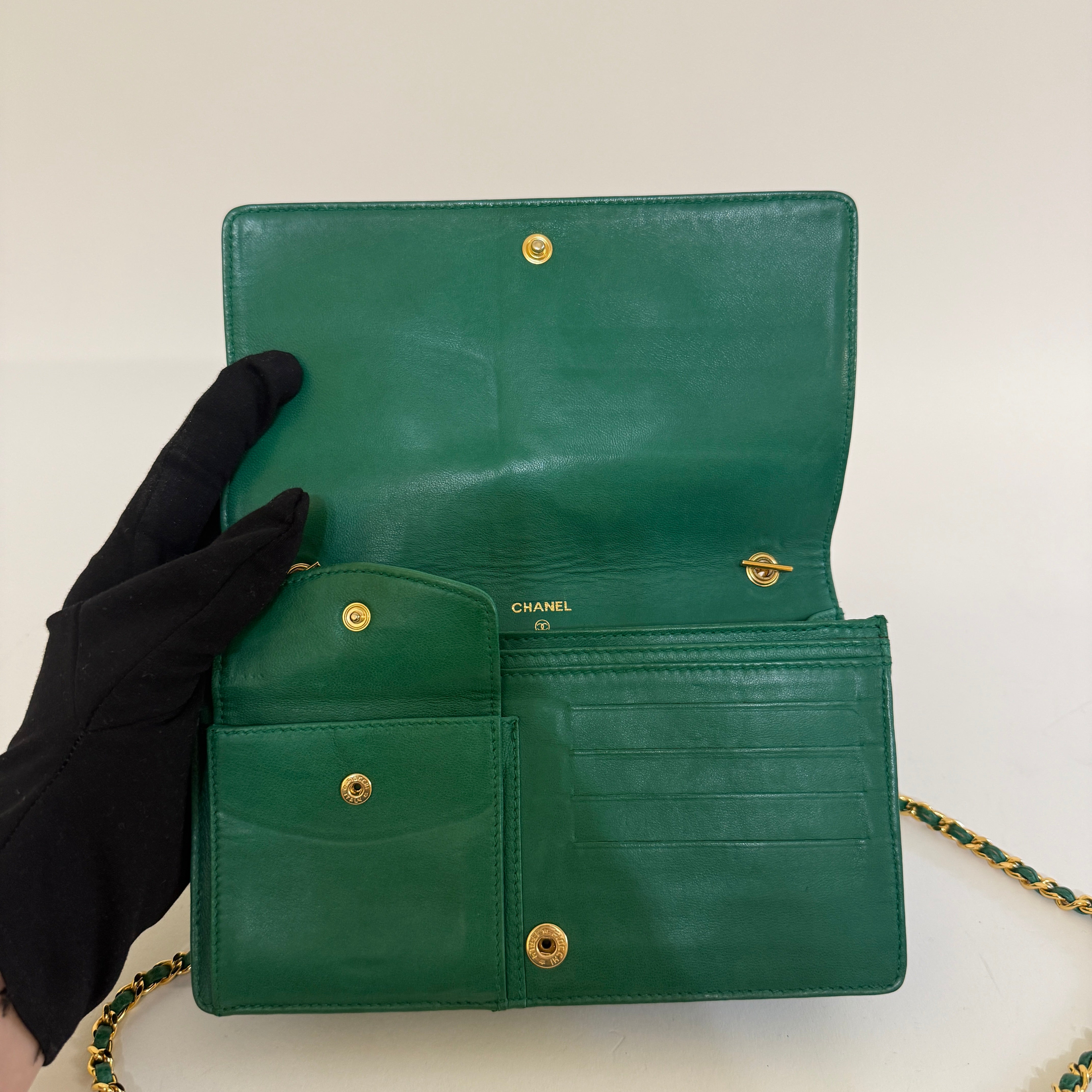 Vintage Caviar Wallet on Chain — 24K Gold