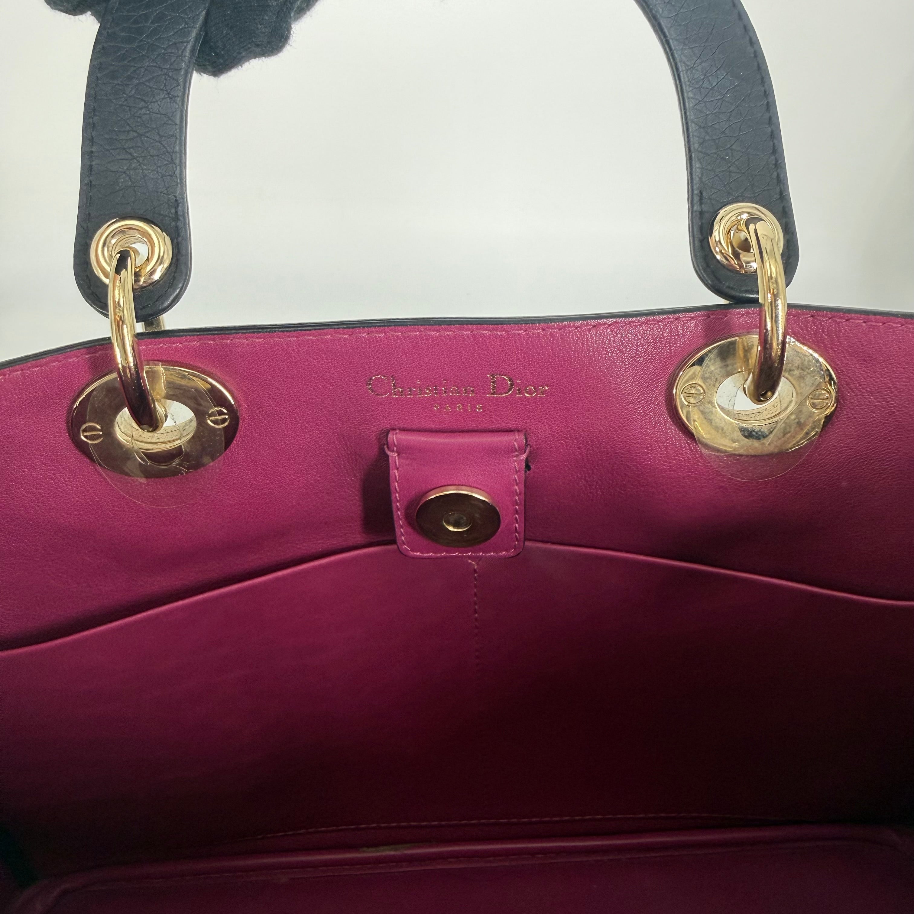 Diorissimo – Black Leather