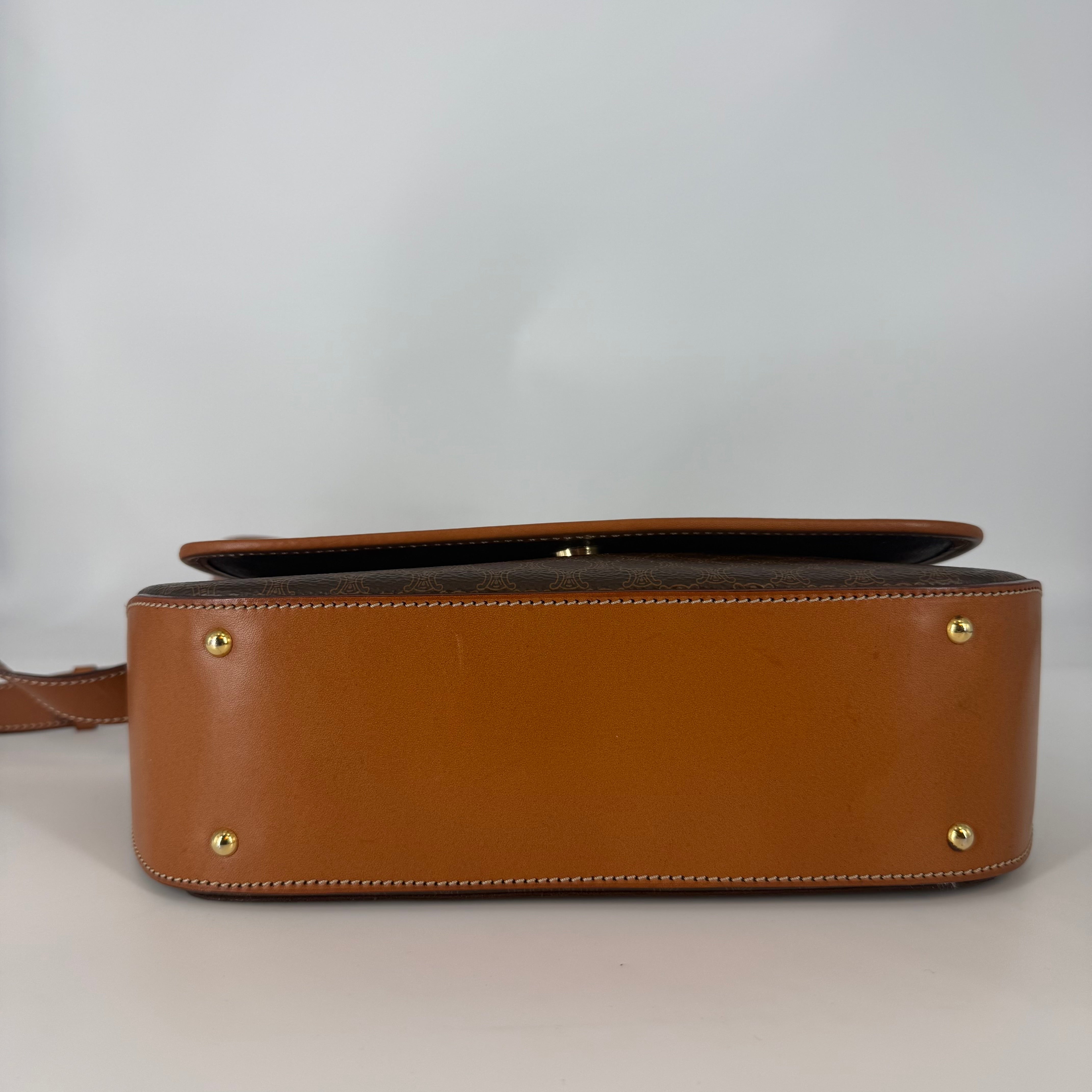Macadam Crossbody