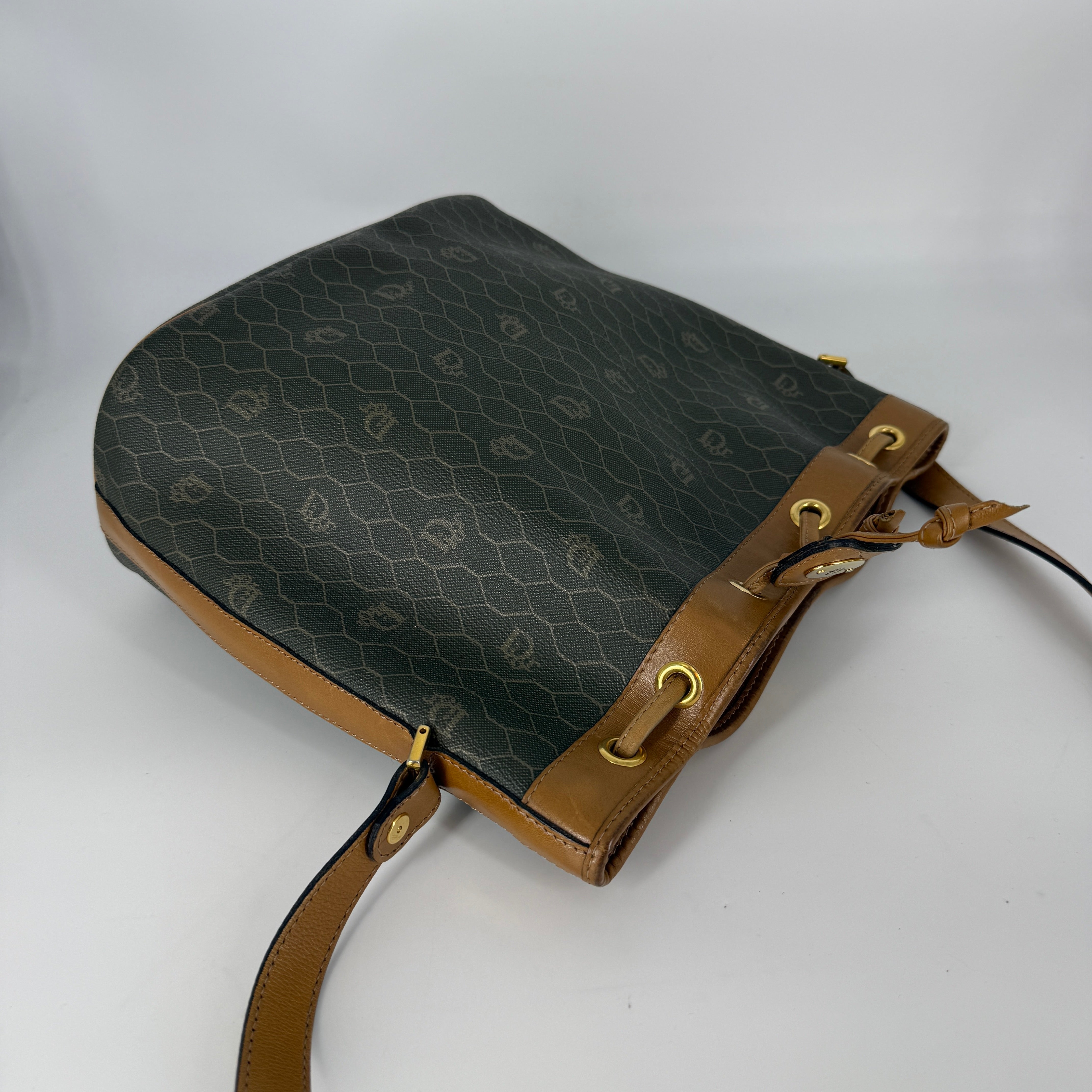 Vintage Bucket Bag