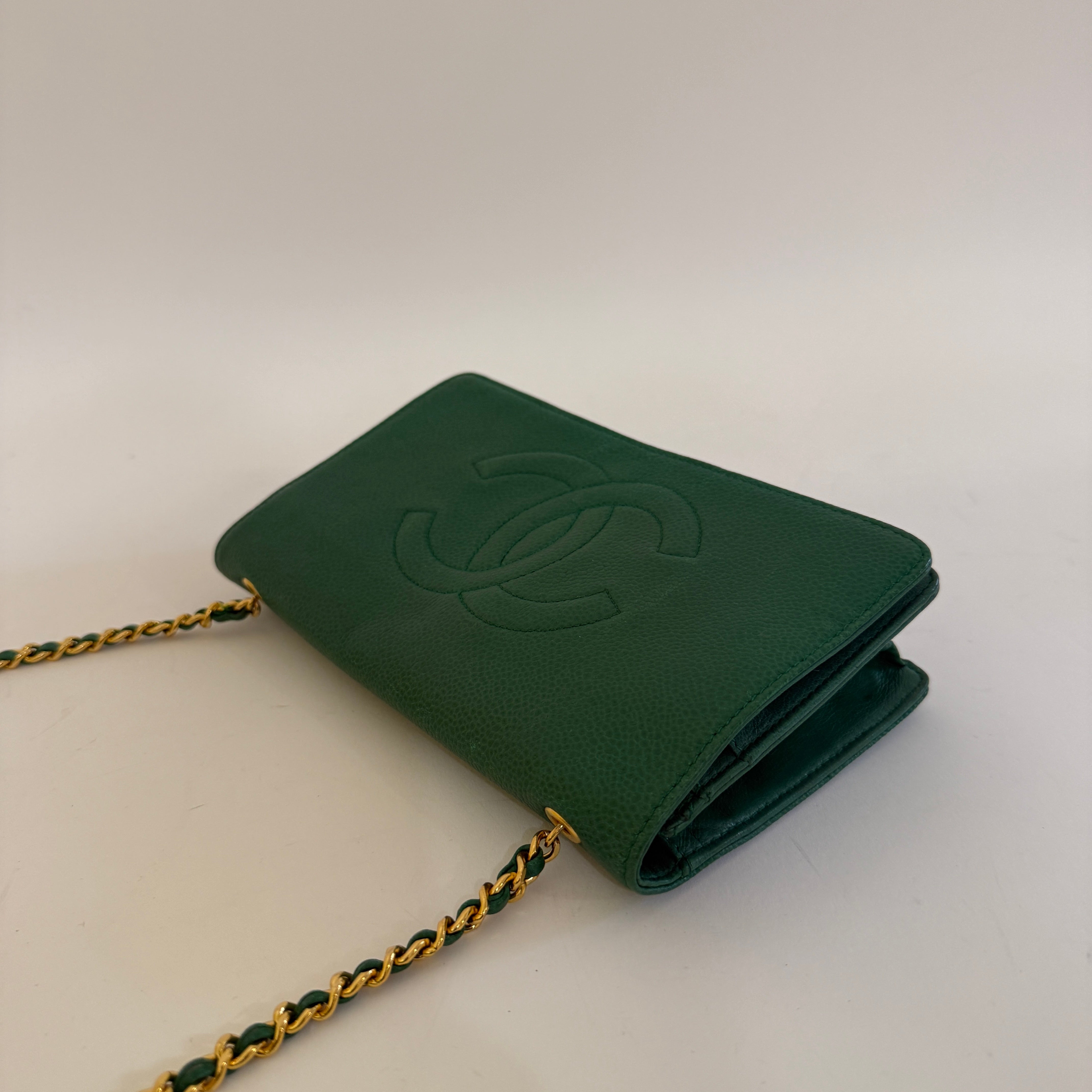 Vintage Caviar Wallet on Chain — 24K Gold