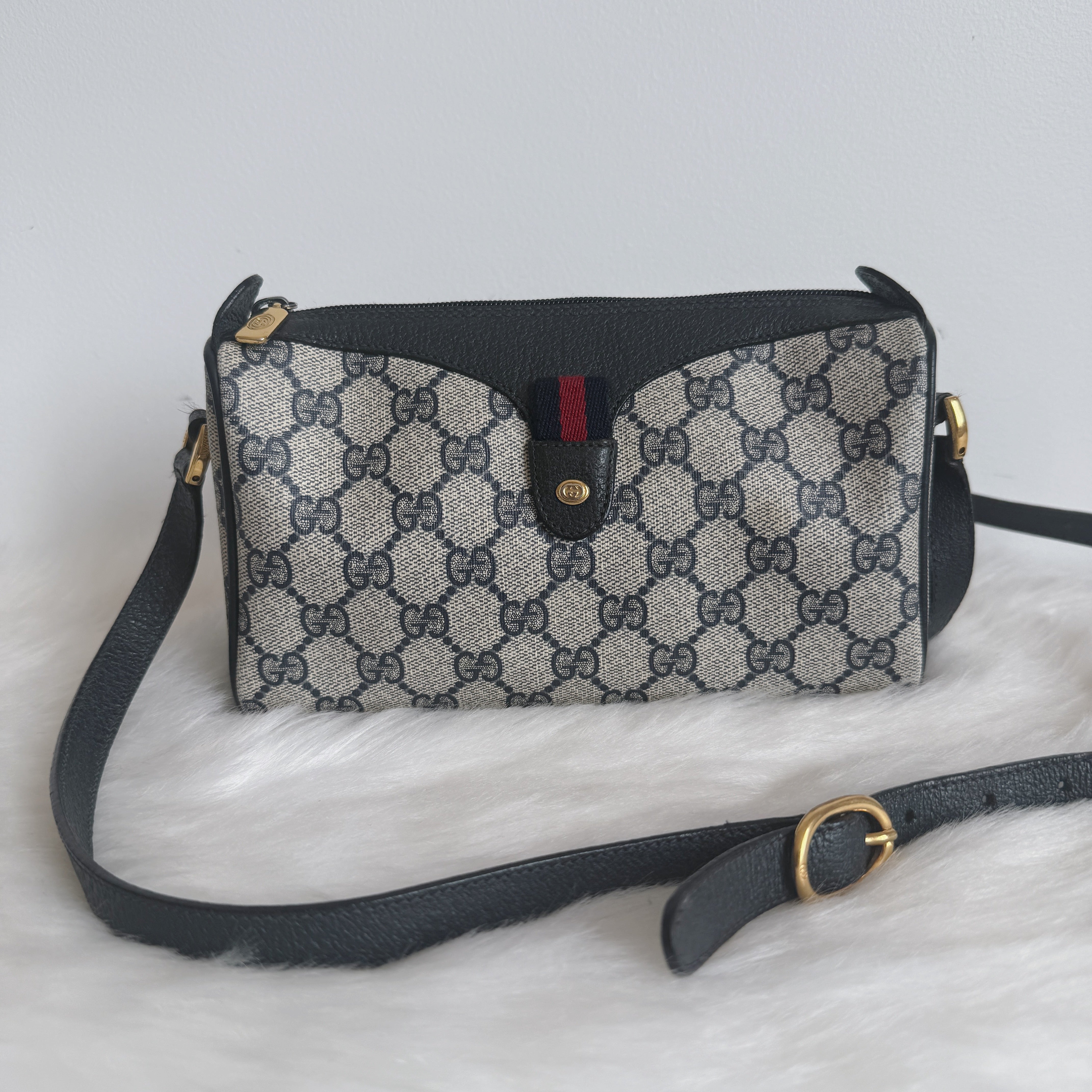 GG Supreme Crossbody Bag