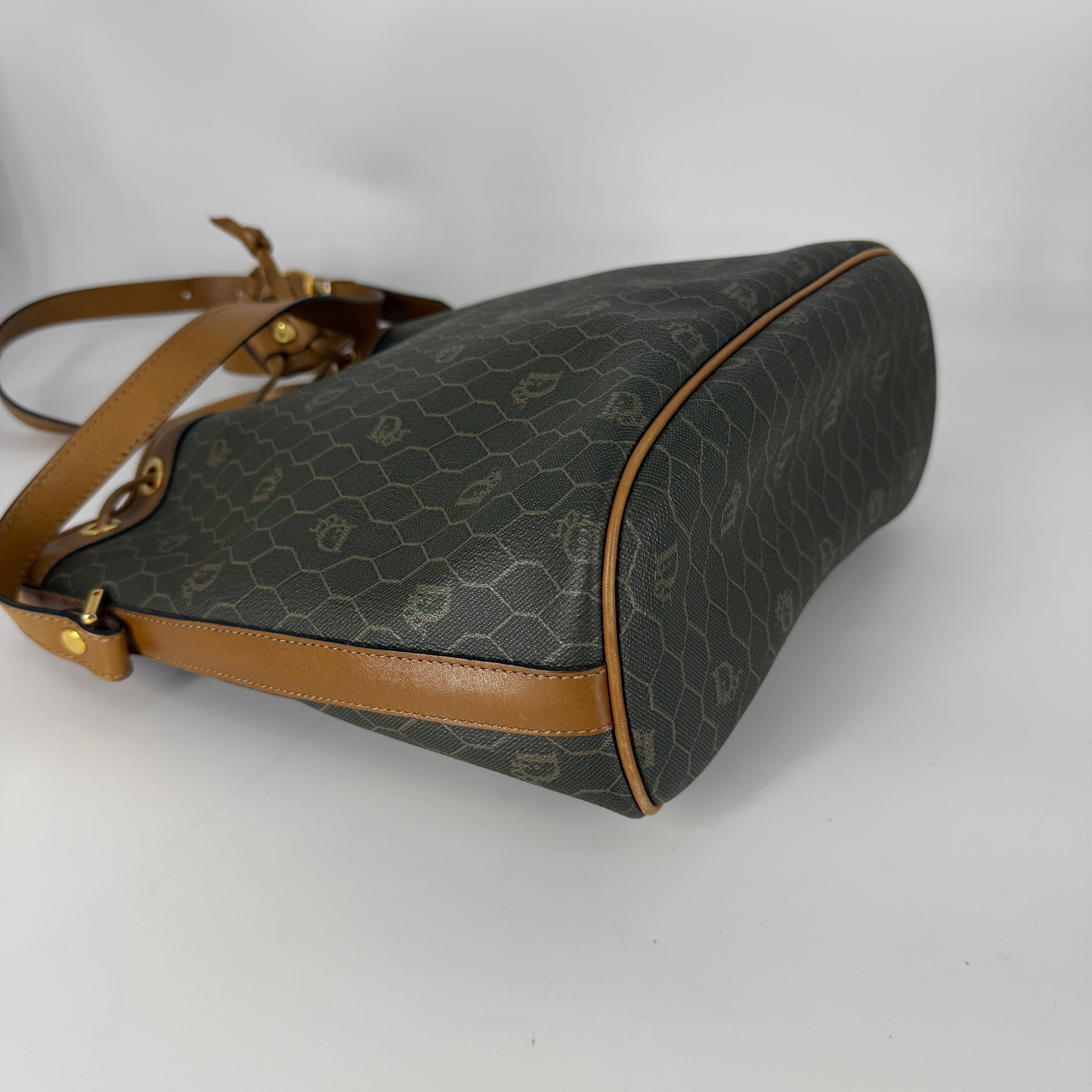Vintage Bucket Bag