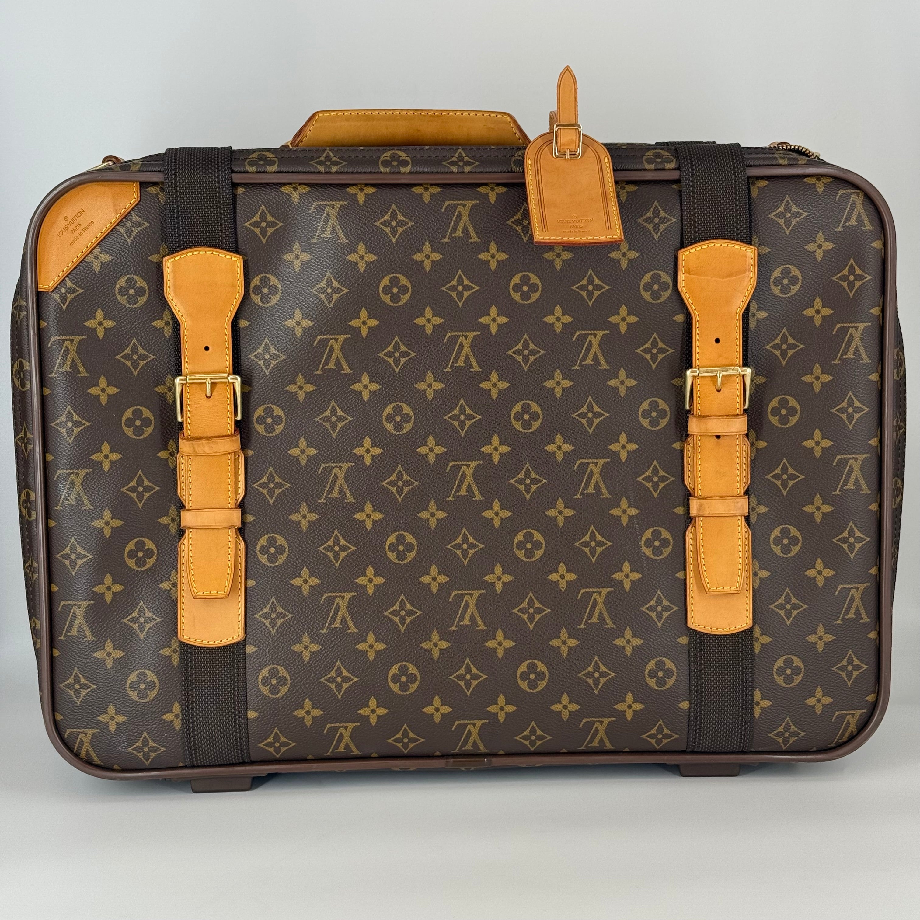 Satellite 53 Suitcase