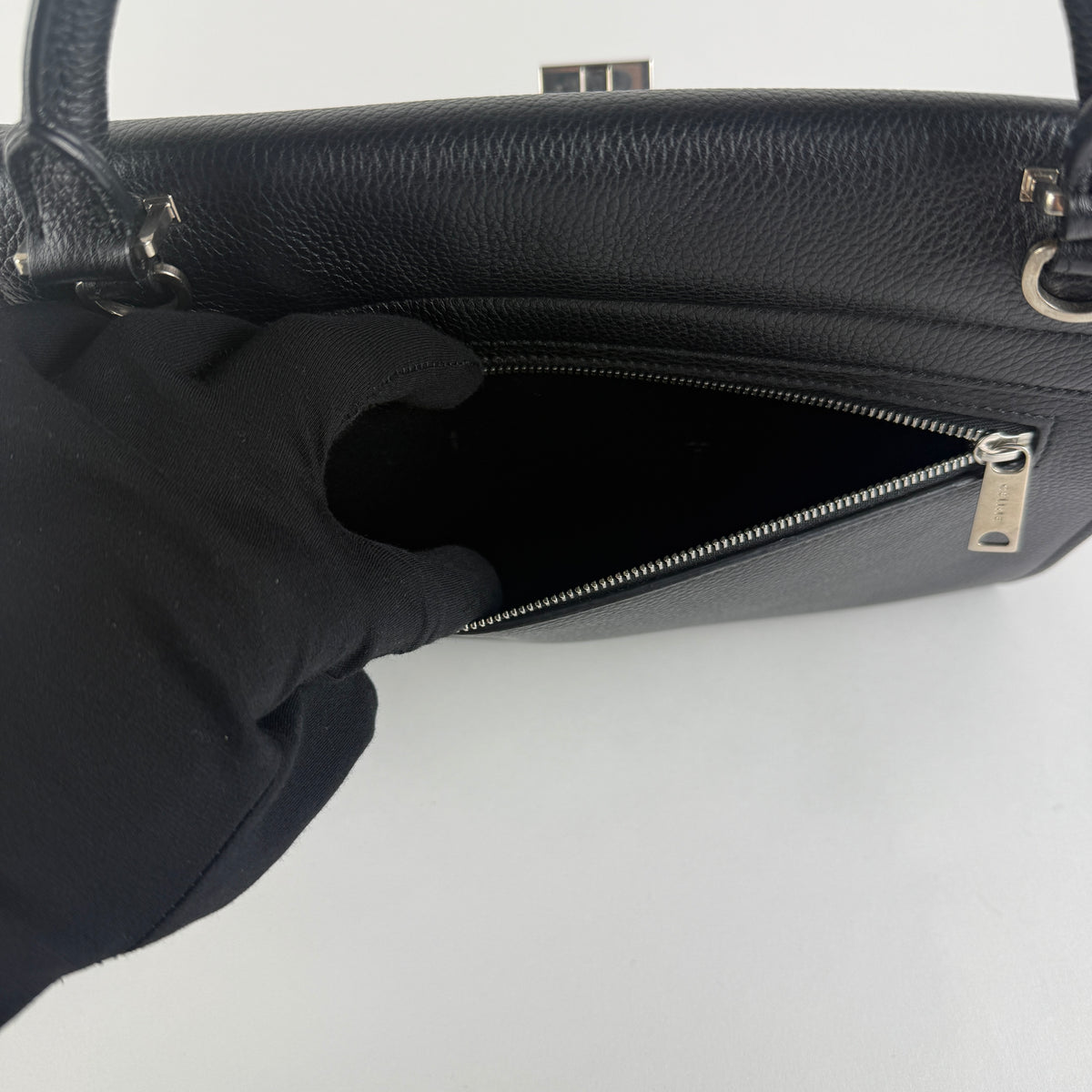 Trapeze Medium — Black Leather & Tweed 1