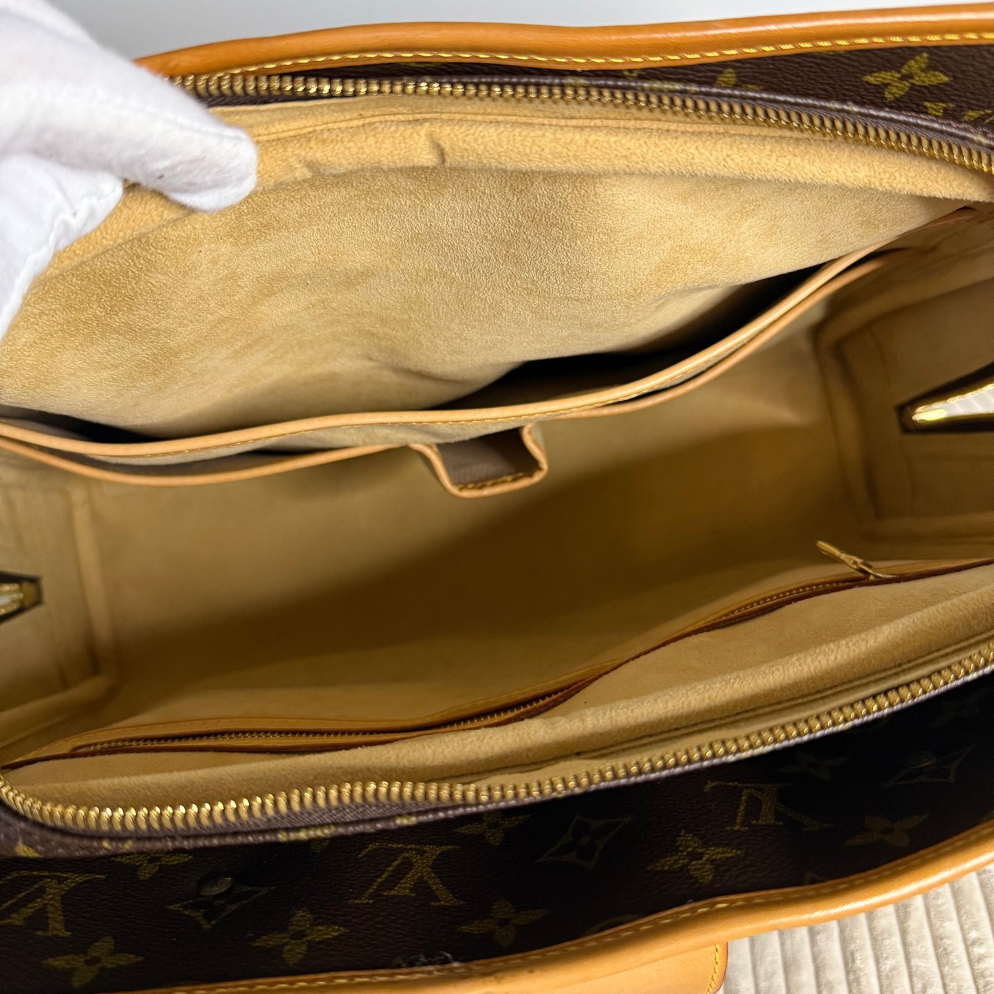 Louis Vuitton - Rivoli