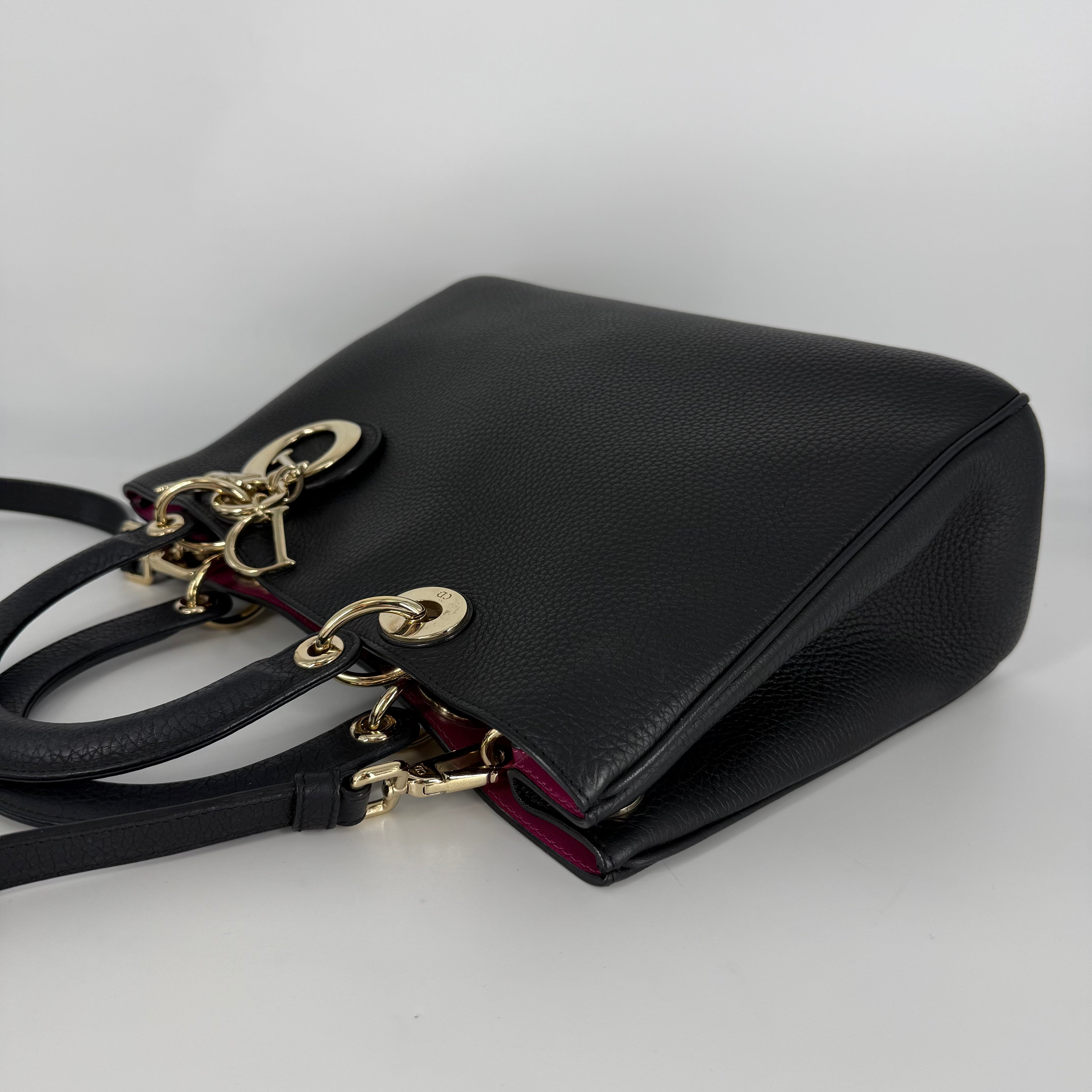 Diorissimo – Black Leather