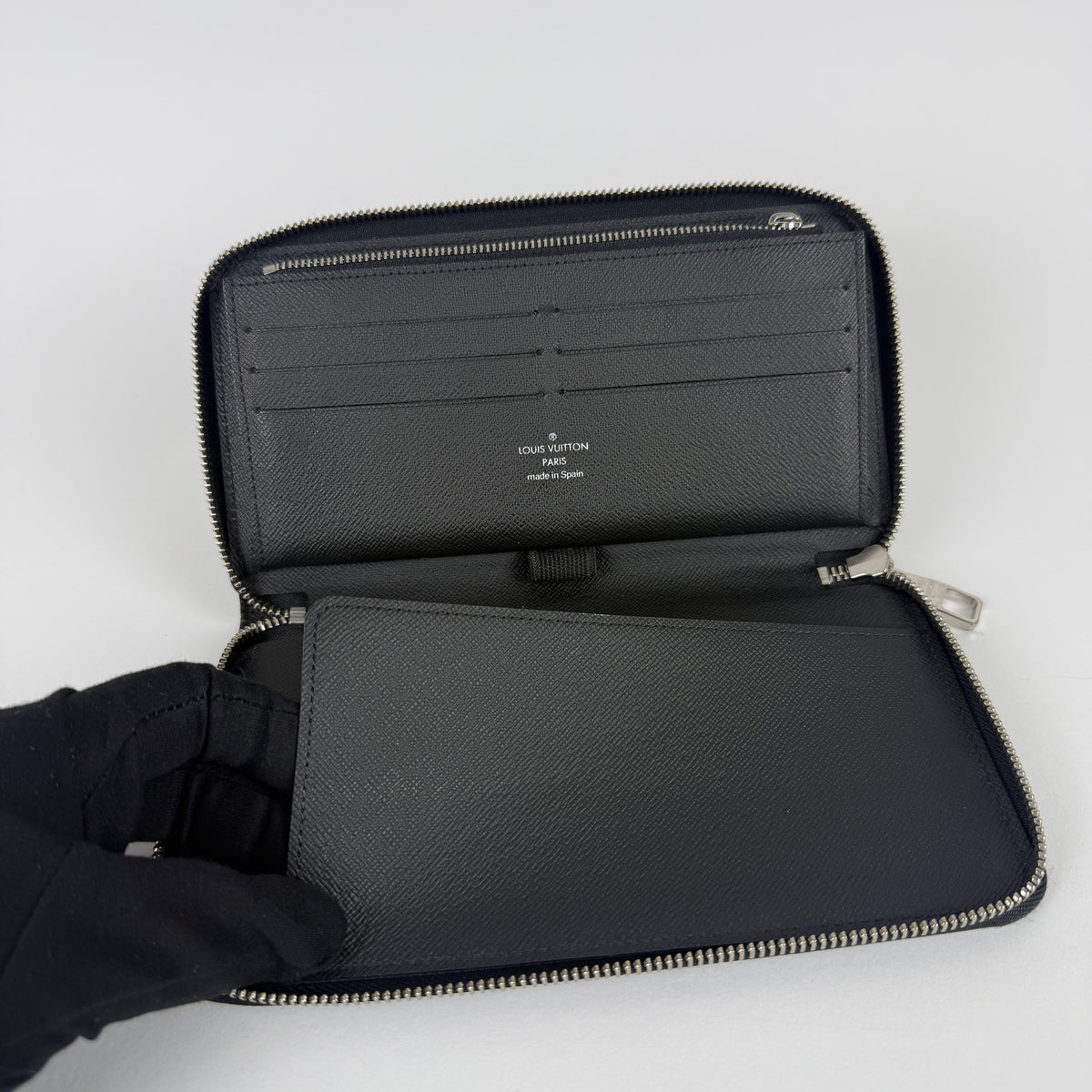 Zippy Organizer Wallet — Black Epi Leather — Silver Hardware