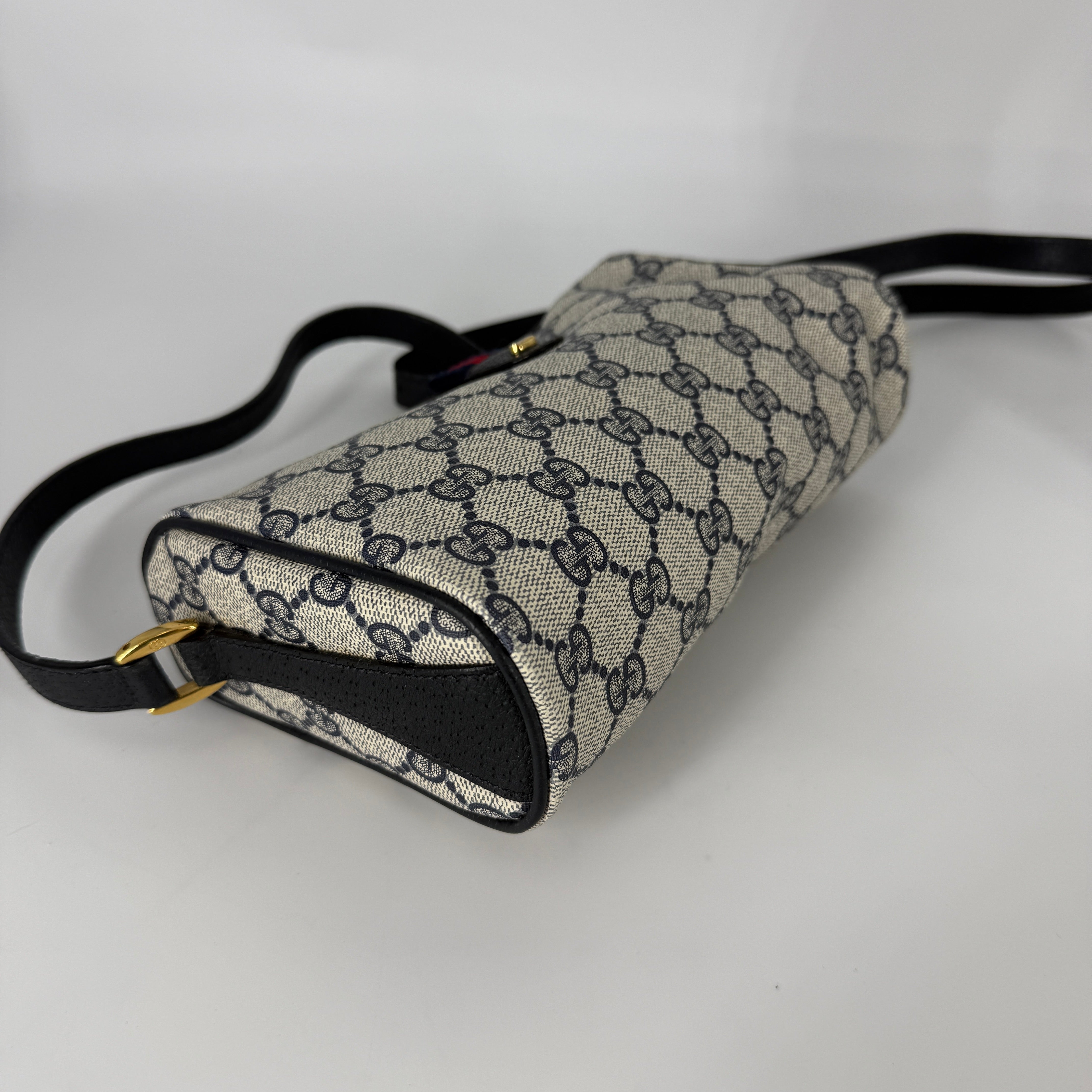 Vintage Crossbody — GG Canvas