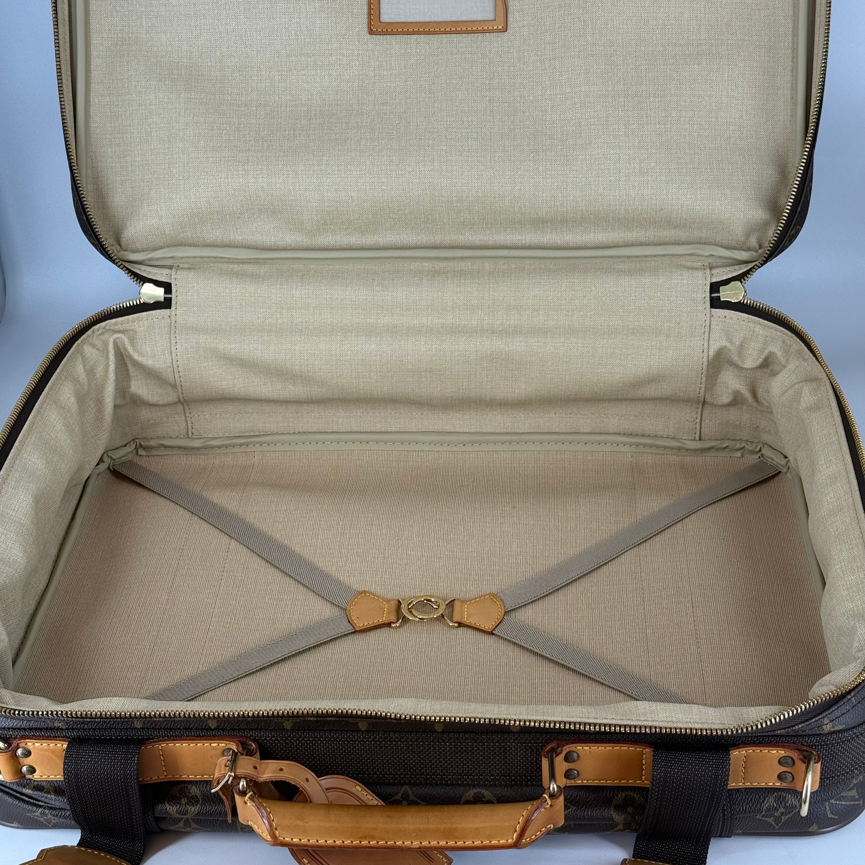 Satellite 53 Suitcase