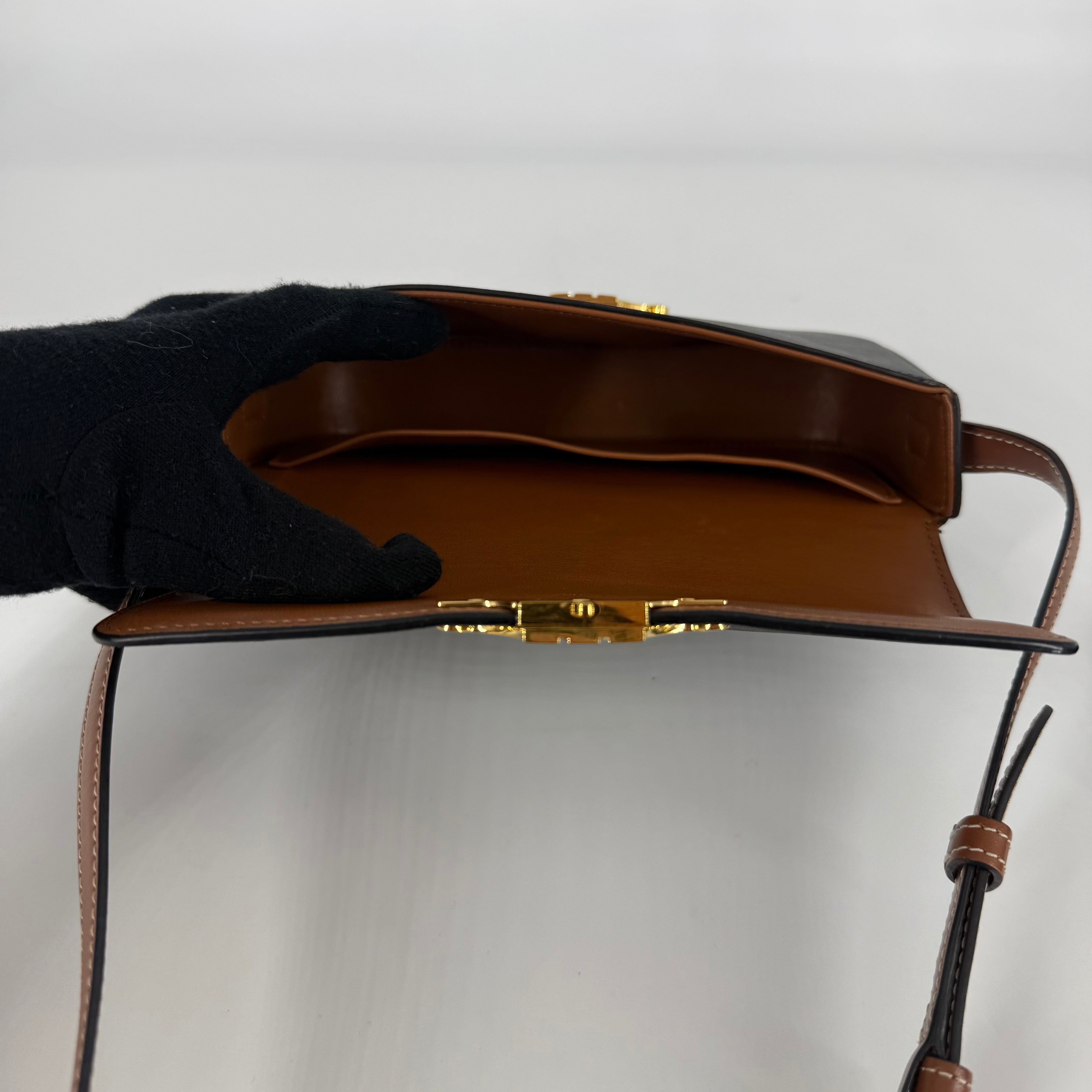 Claude Triomphe Shoulder Bag