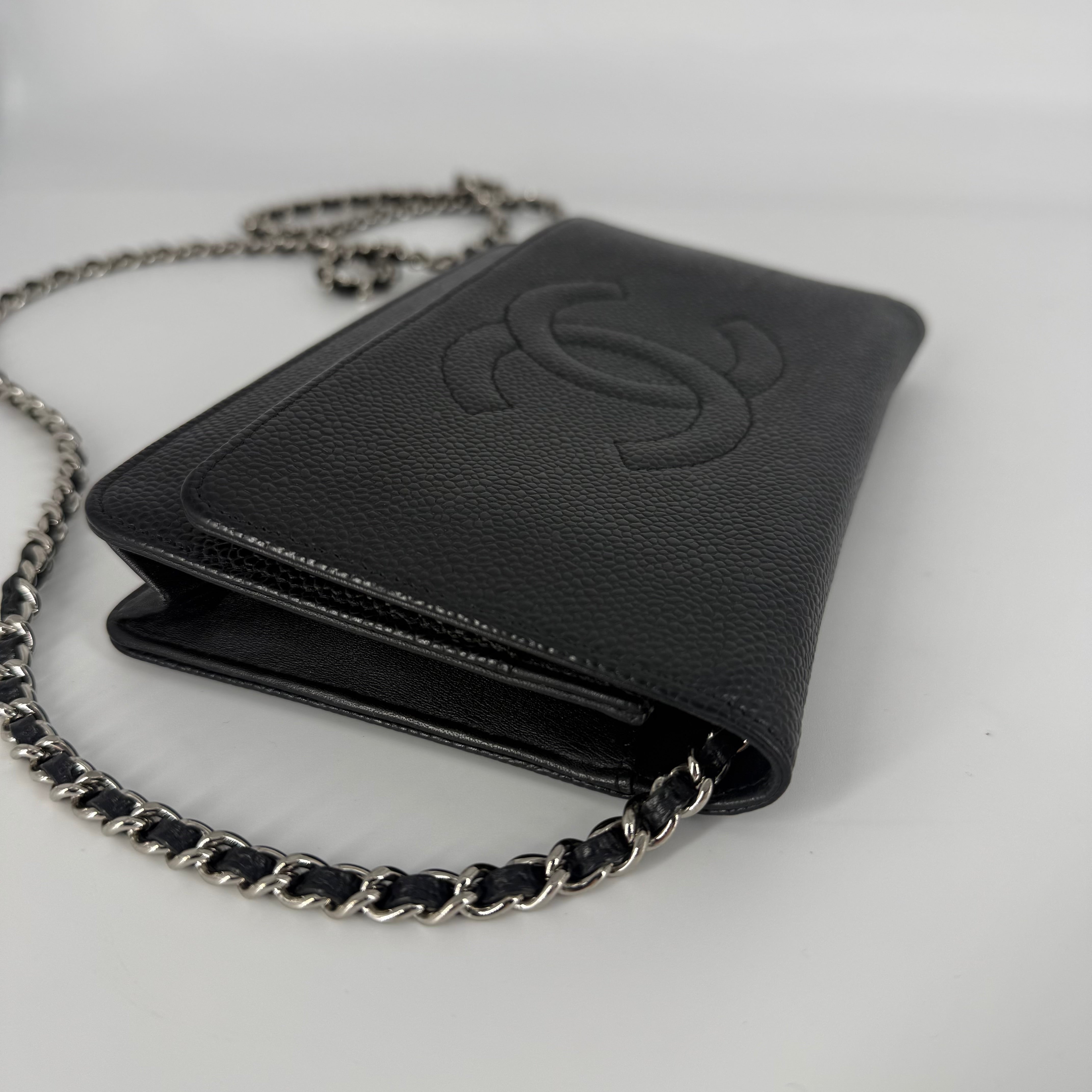 Classic Wallet on Chain (WOC) Black Caviar Leather