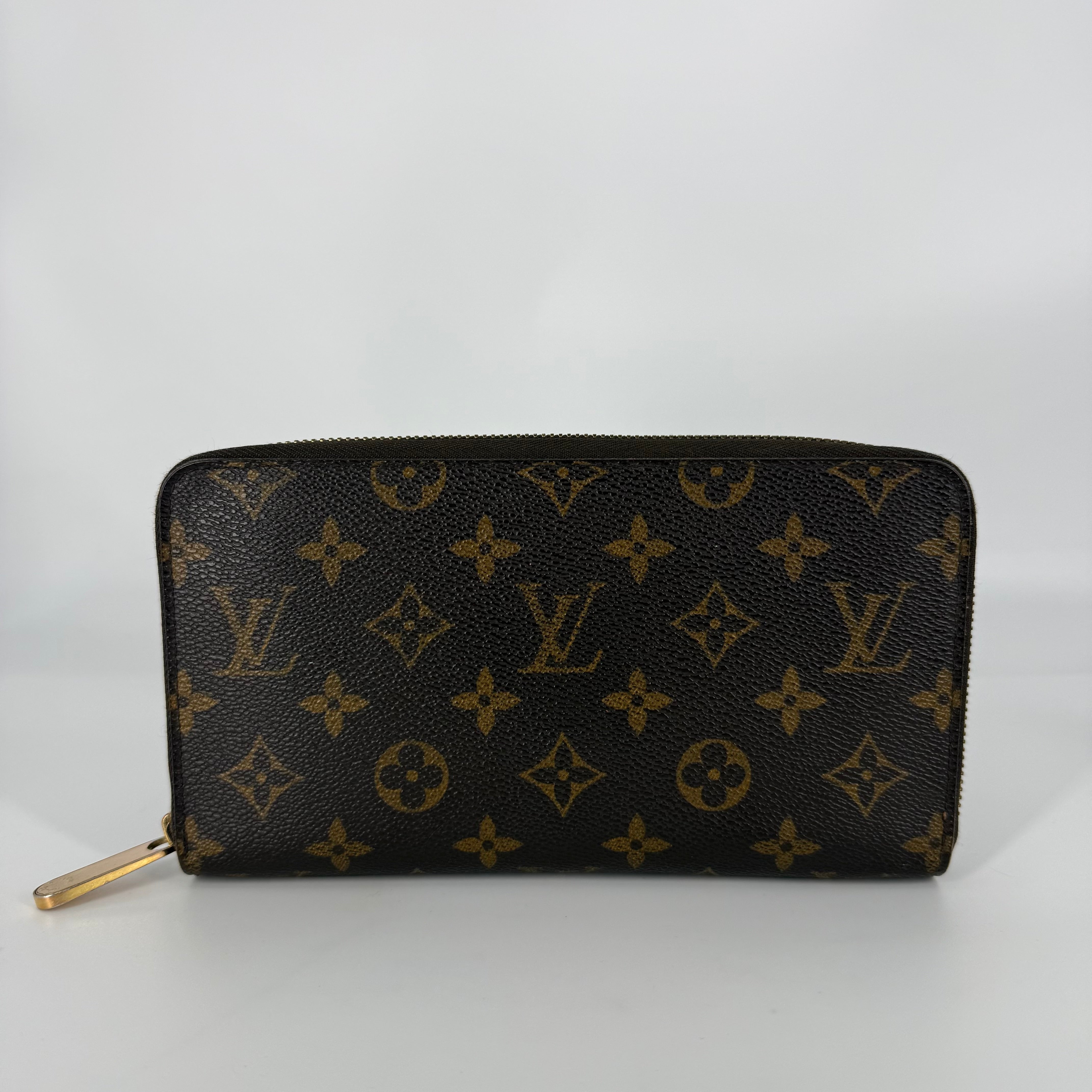 Zippy Wallet Monogram