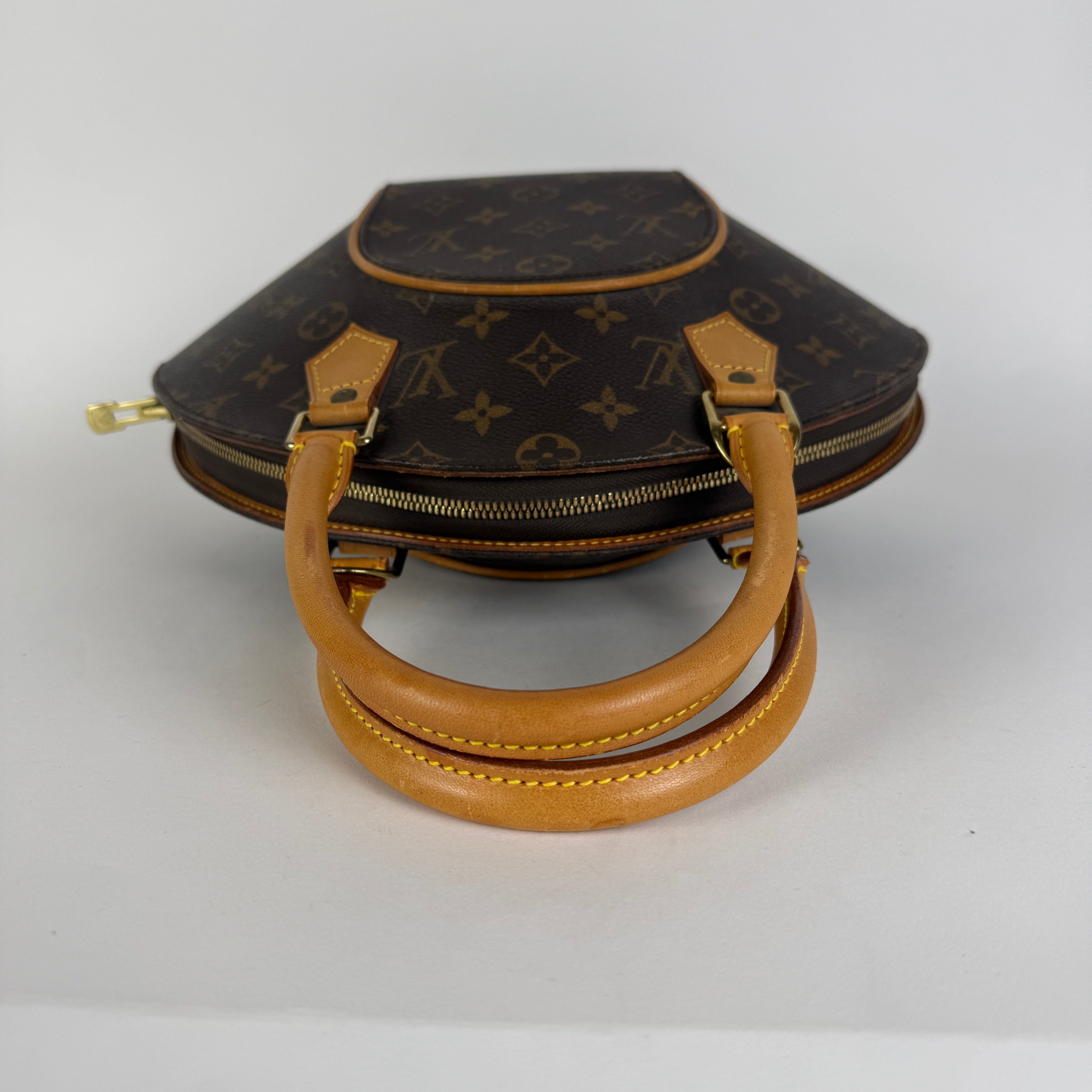 Ellipse PM — Monogram Canvas