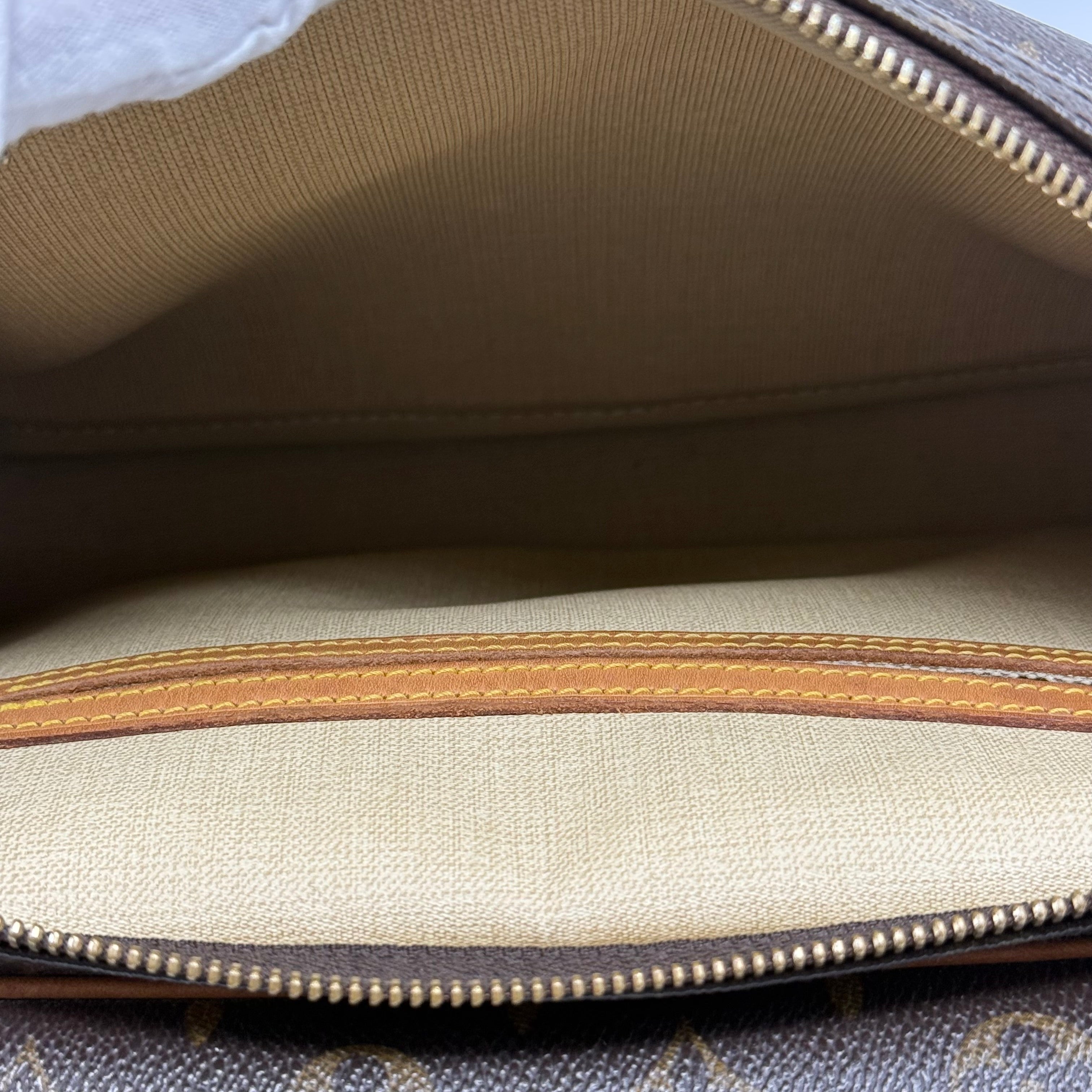 Reporter GM Crossbody Bag