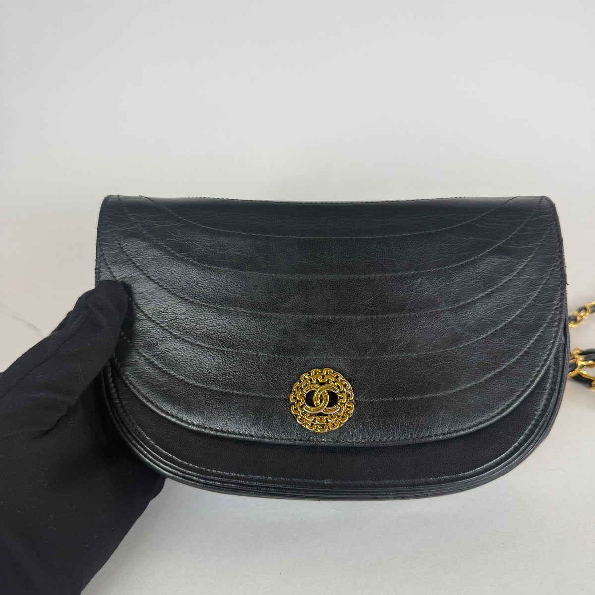 Vintage Half Moon Hobo — Black Leather — 24K Gold-Plated Hardware