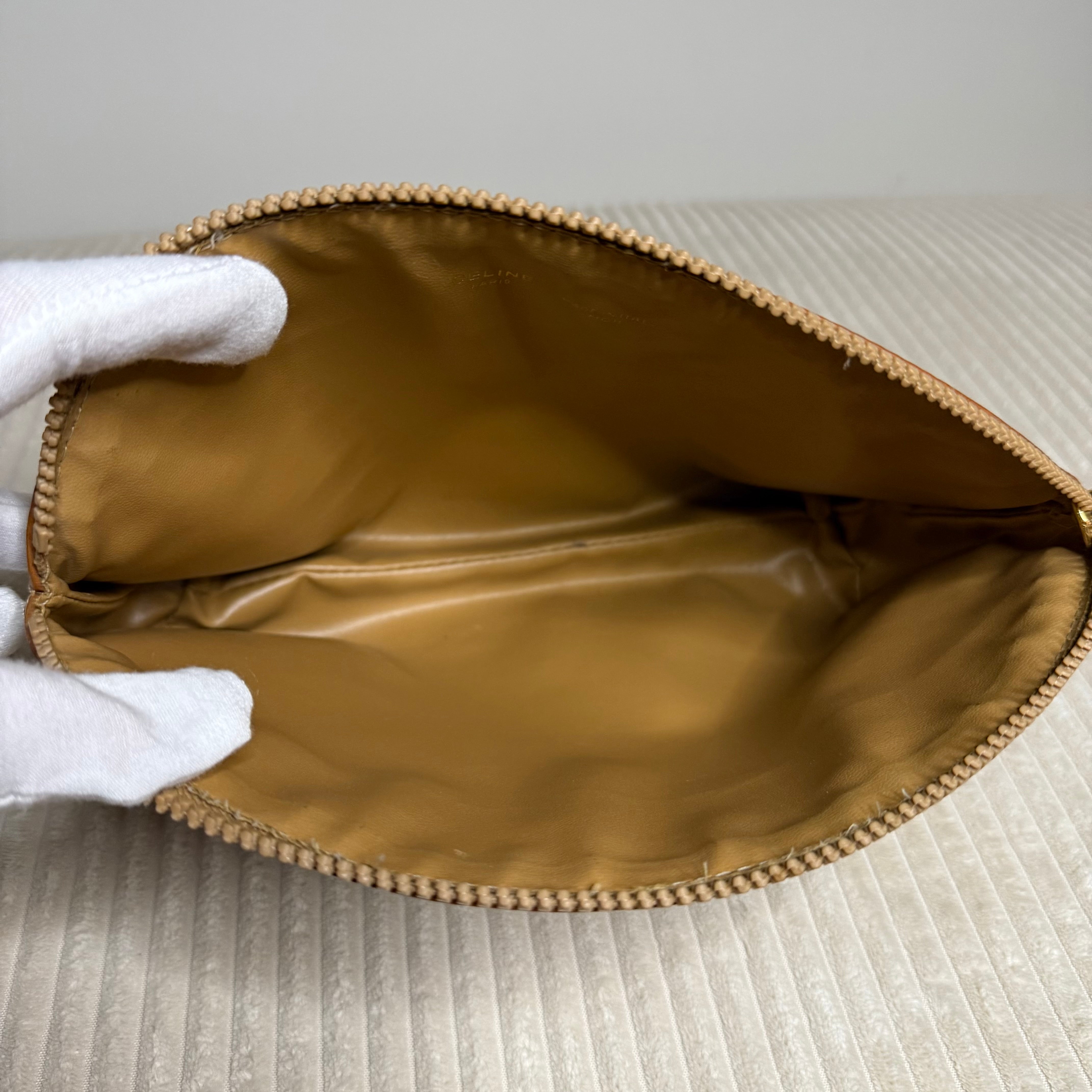 CELINE - Pouch